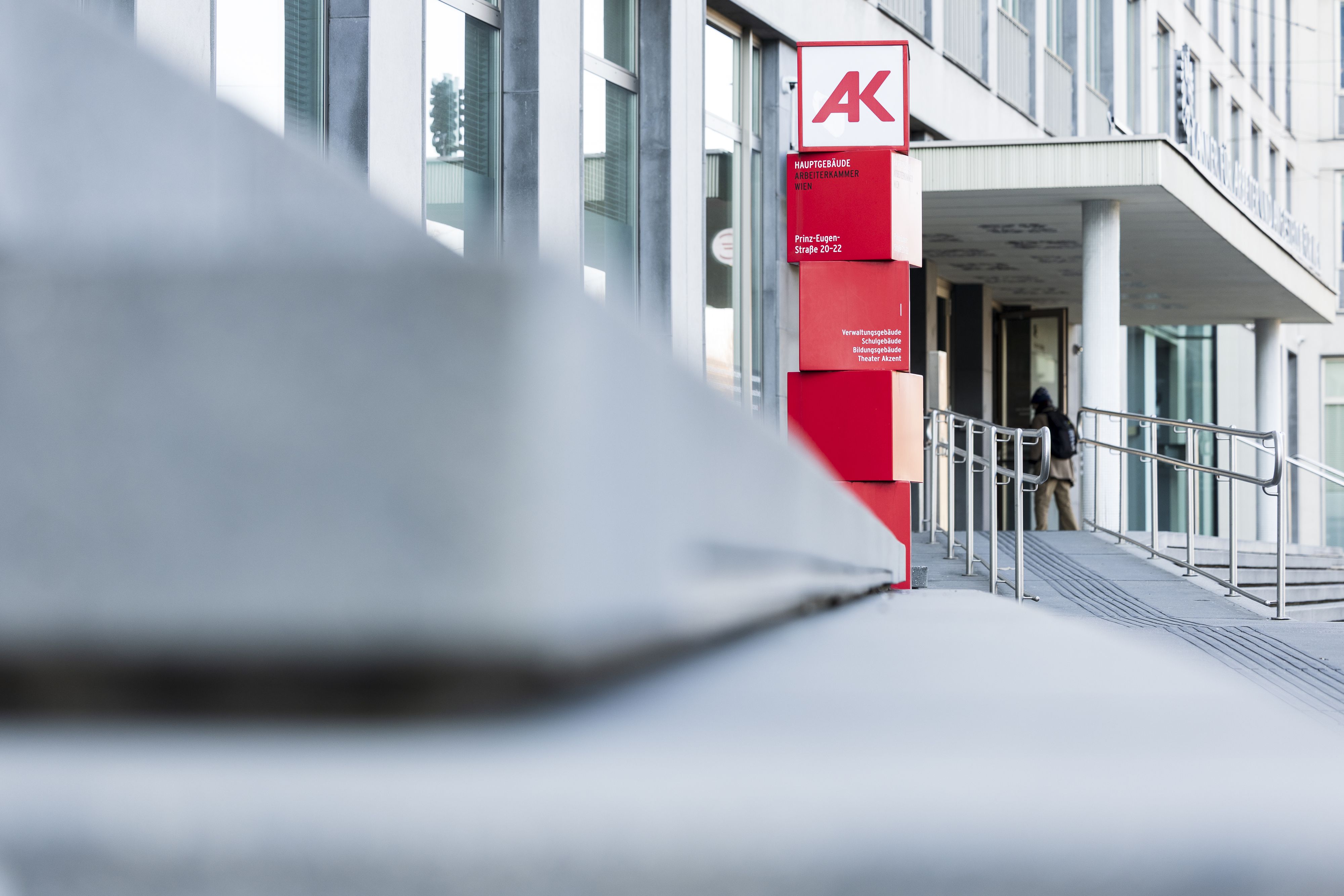 Die AK Kärnten erwirkte eine Nachzahlung über 3.660 Euro Krankenentgelt.