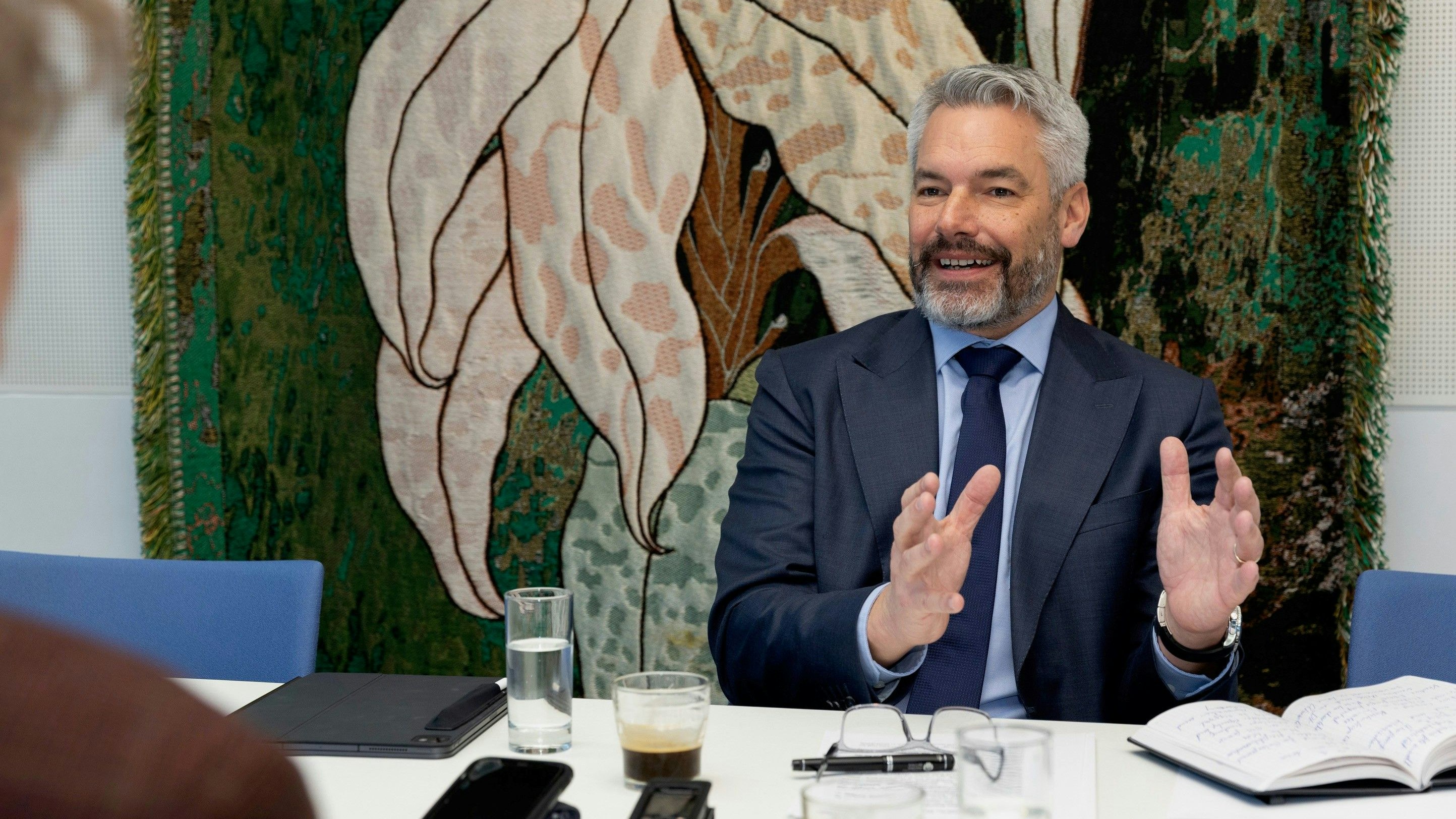 Karl Nehammer: "Wir bereiten jetzt vor, was zu tun sein wird, wenn der Waffenstillstand eintritt."