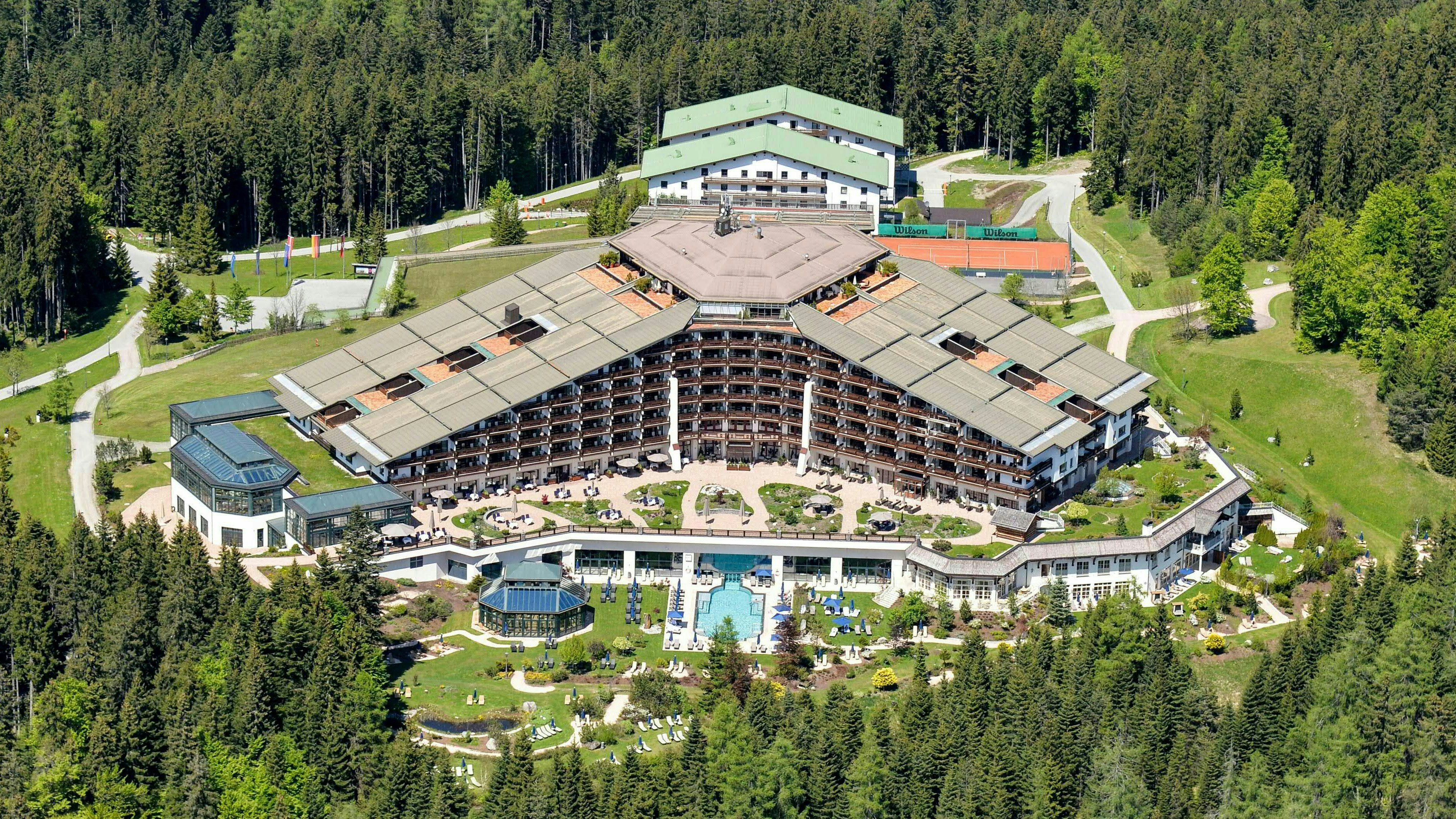 Heute.at - Tiroler Luxushotel soll Lehrlinge misshandelt haben