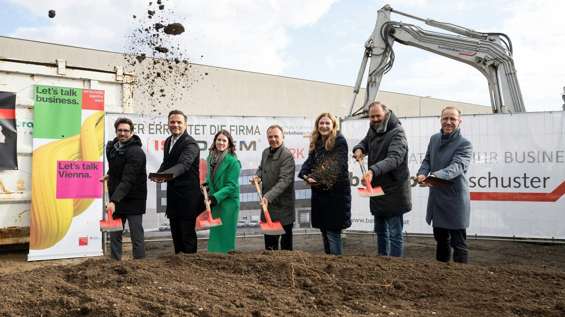 Spatenstich für neue Produktionsanlage und Schulungszentrum in Inzersdorf