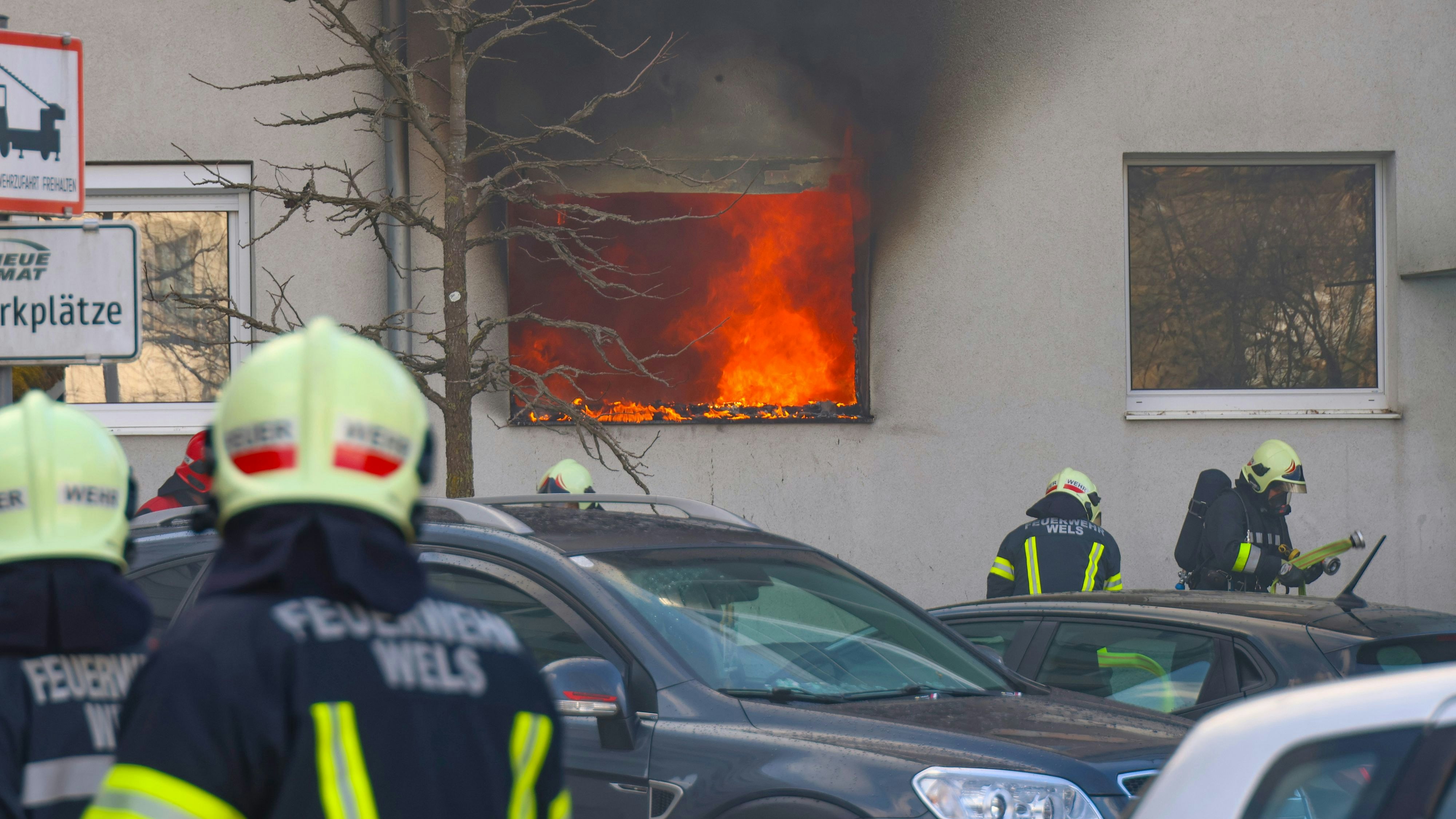 Die Erdgeschosswohnung stand in Vollbrand.