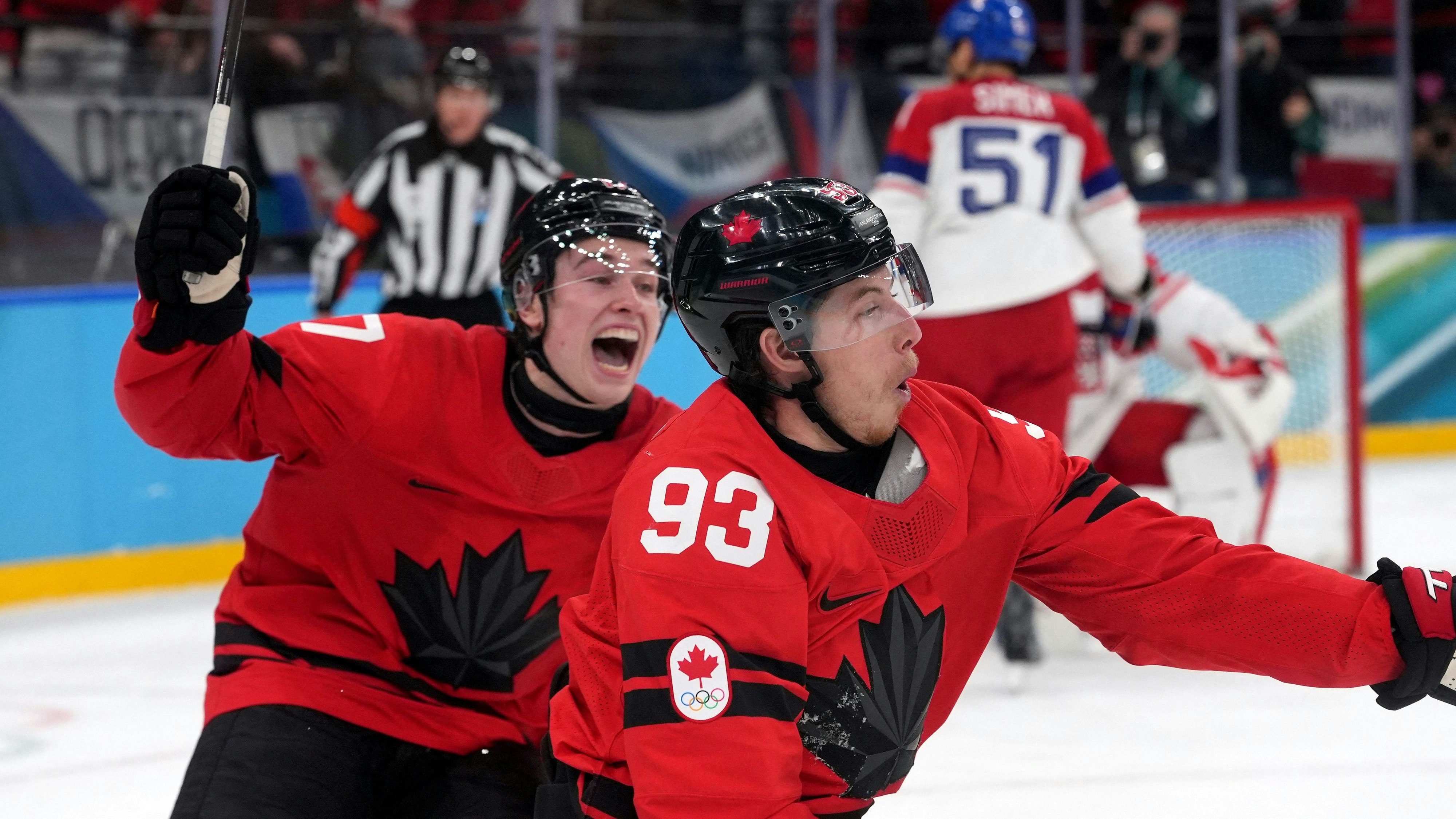 Kanada jubelt nach dem Overtime-Siegestor von Mitch Marner (r.) 