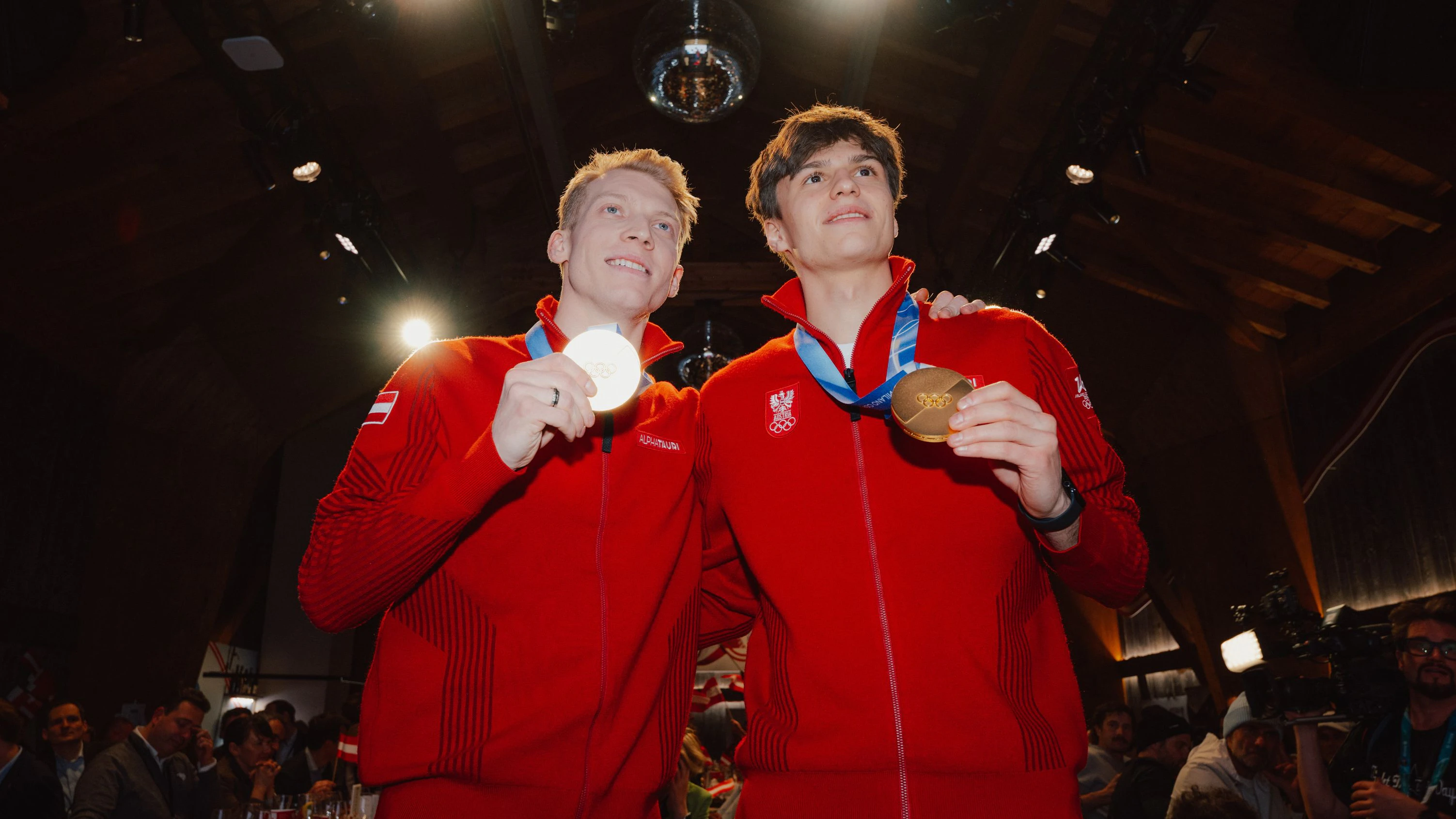 Stephan Embacher und Jan Hörl holten Olympia-Gold im Super-Teambewerb. 