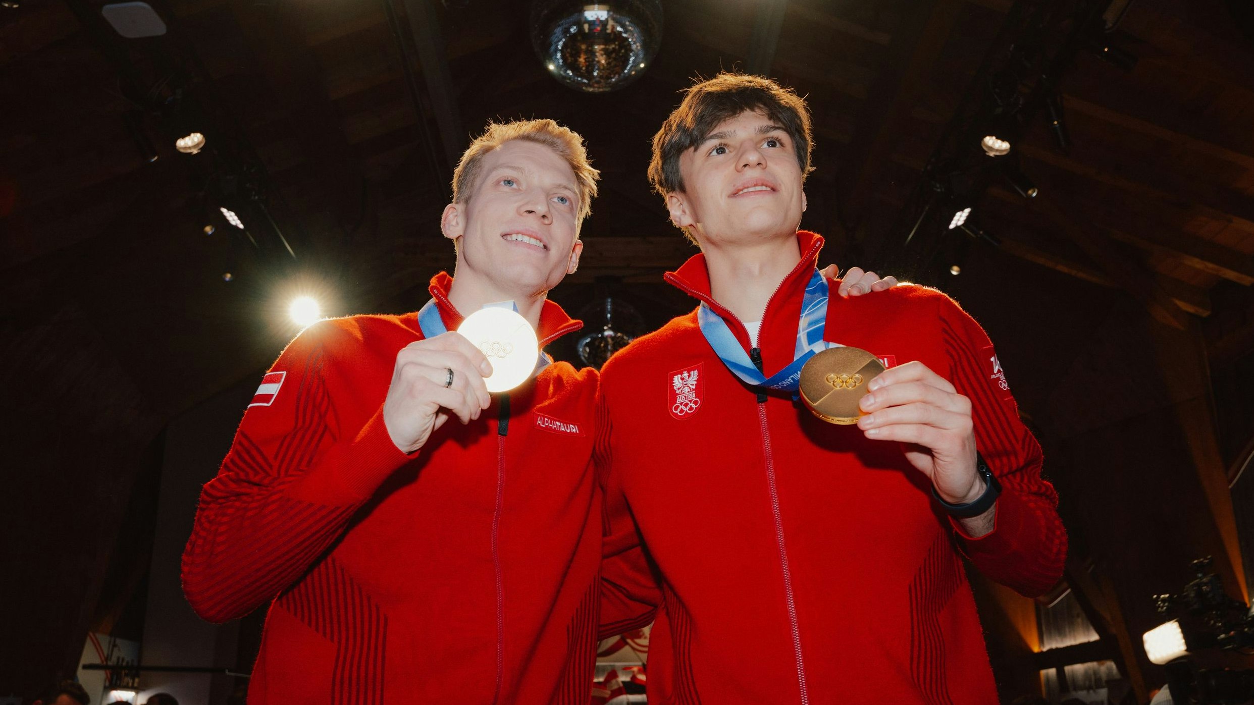 Stephan Embacher und Jan Hörl holten Olympia-Gold im Super-Teambewerb. 