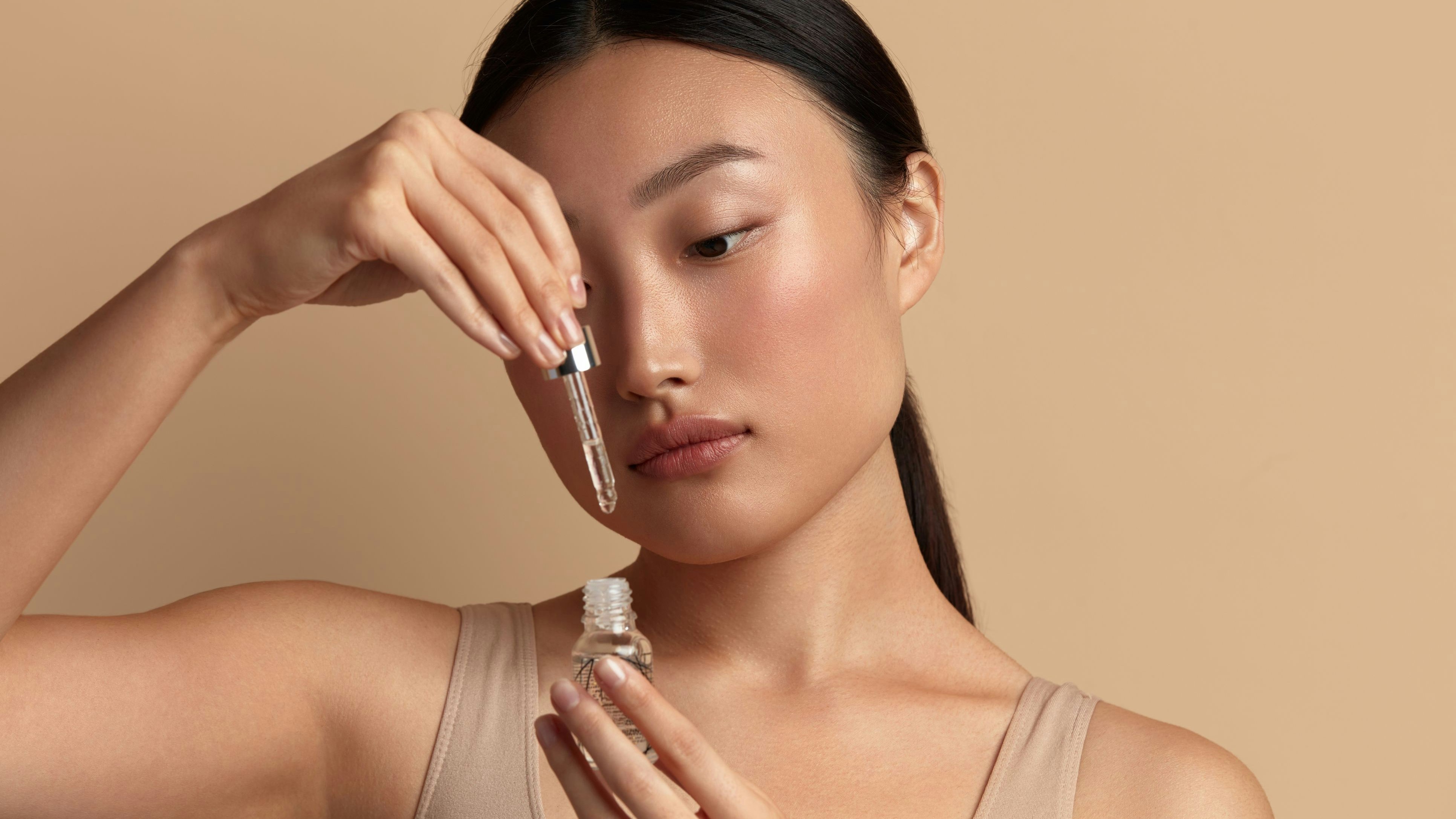 Heute.at - Adenosin: Der Wirkstoff, der Kollagen sichtbar pusht