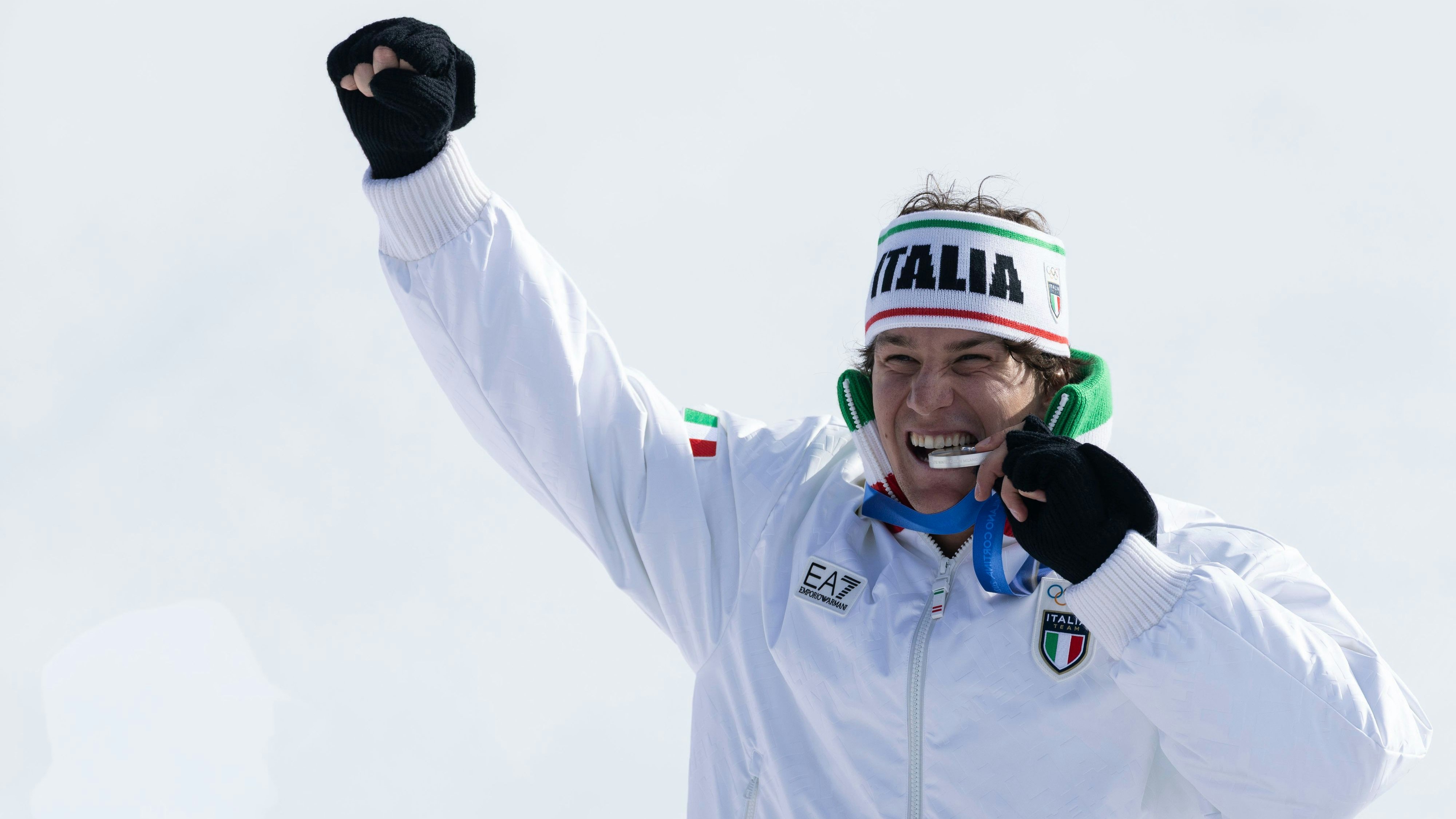 BORMIO,ITALY,07.FEB.26 - OLYMPICS, ALPINE SKIING - Winter Olympic Games Milano Cortina 2026, downhill, men, medal ceremony. Image shows Giovanni Franzoni (ITA). Keywords: medal. Photo: GEPA pictures/ Wolfgang Grebien