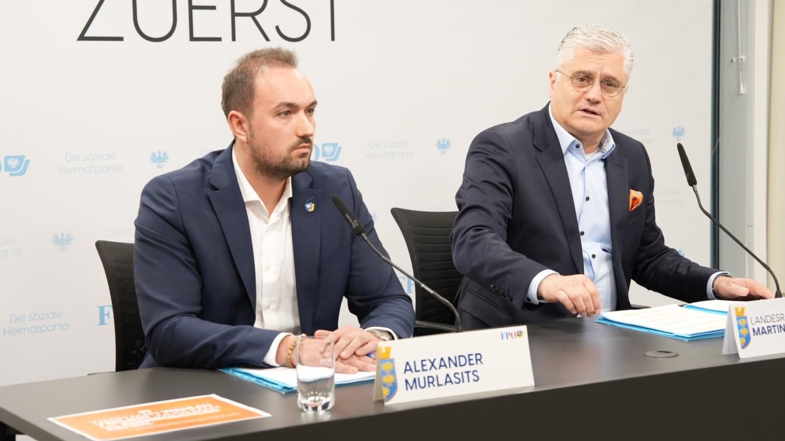 FPÖ St. Pölten-Gemeinderat und Landesrat Martin Antauer (r.) und FPÖ Niederösterreich-Landesparteisekretär Alexander Murlasits