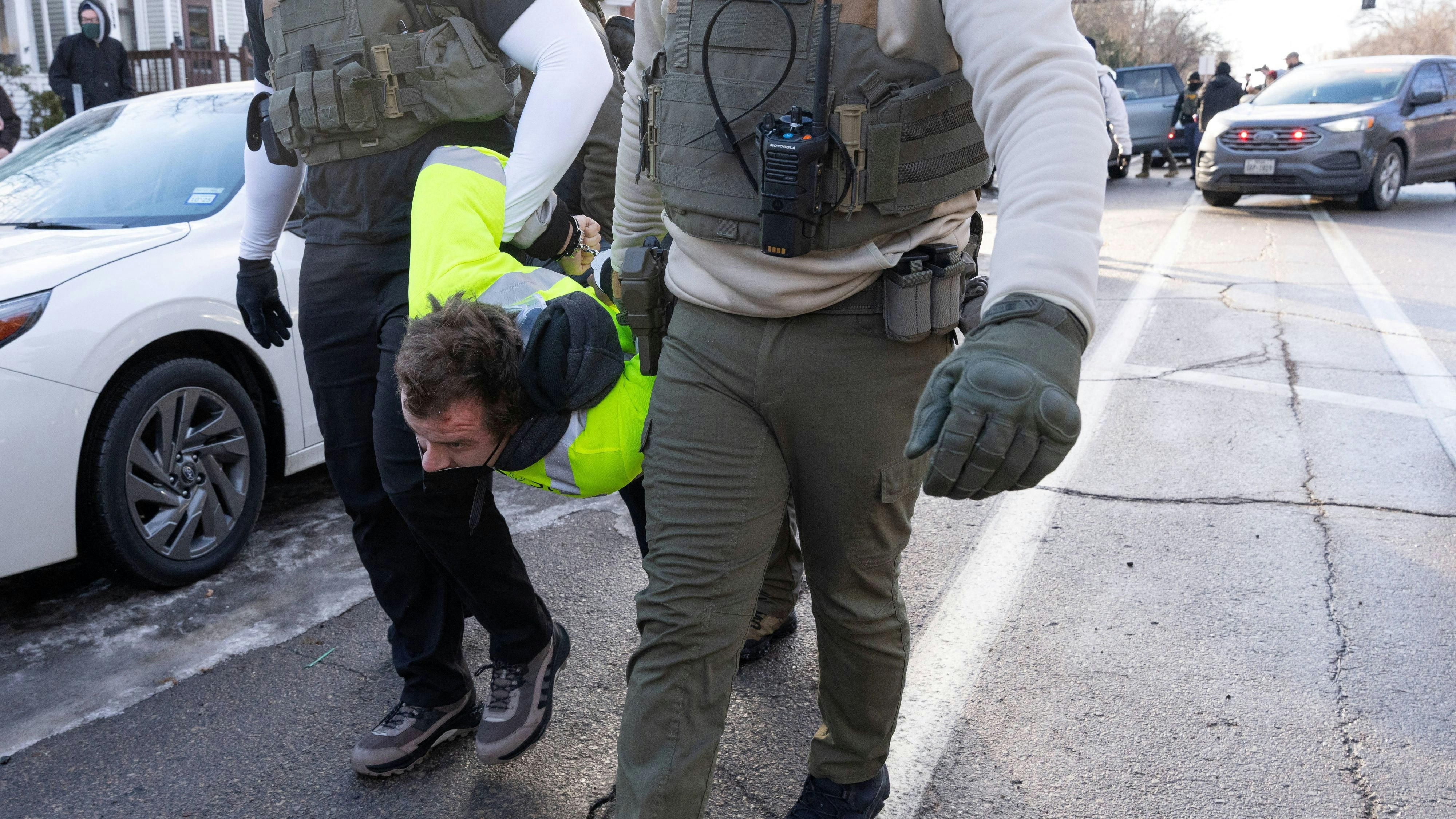 Die Agenten von ICE sind für ihre brutalen Abschiebemethoden berüchtigt