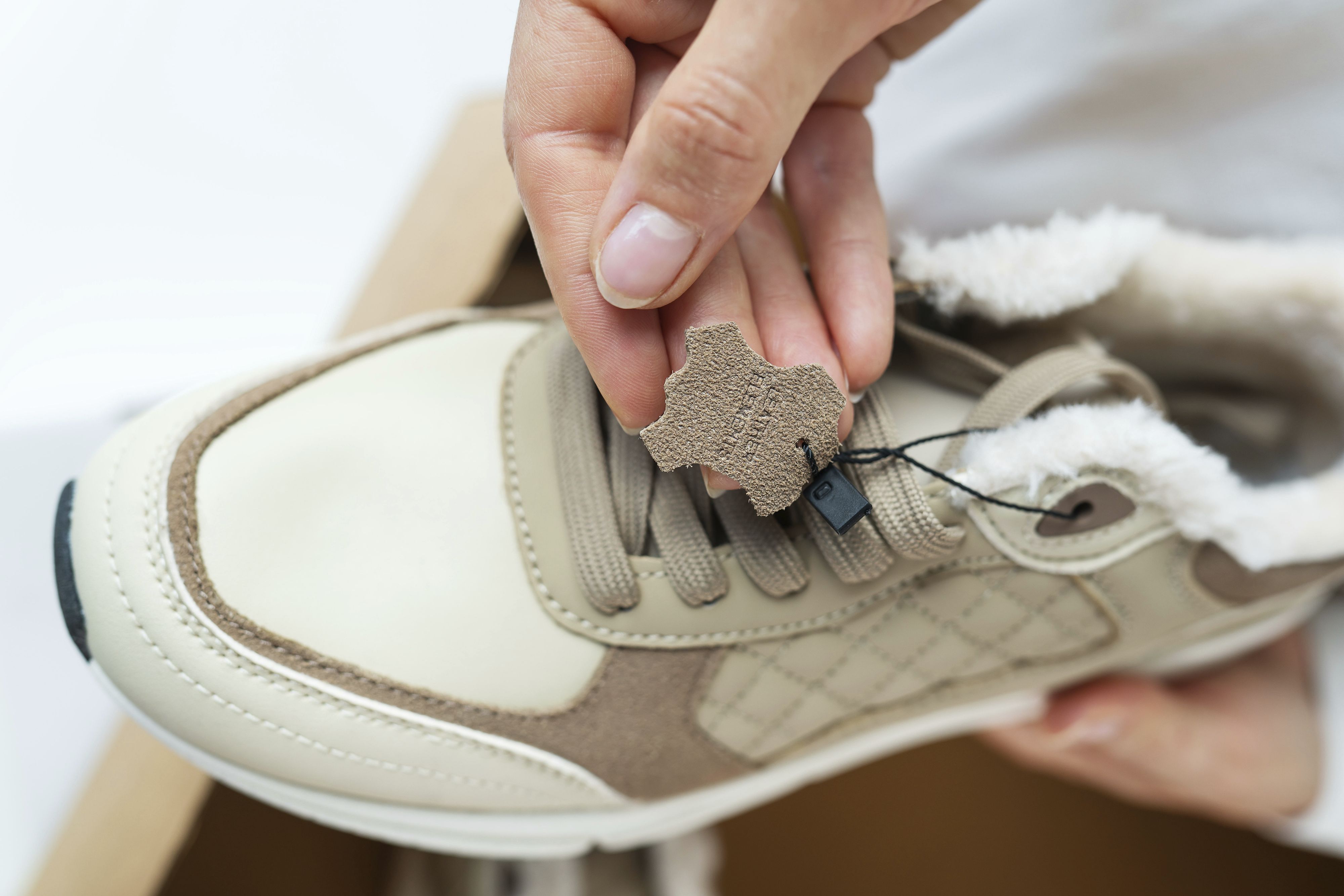 Herkunft, Gerbung, Verarbeitung – erst hier zeigt sich, wie nachhaltig und hochwertig ein Produkt wirklich ist.