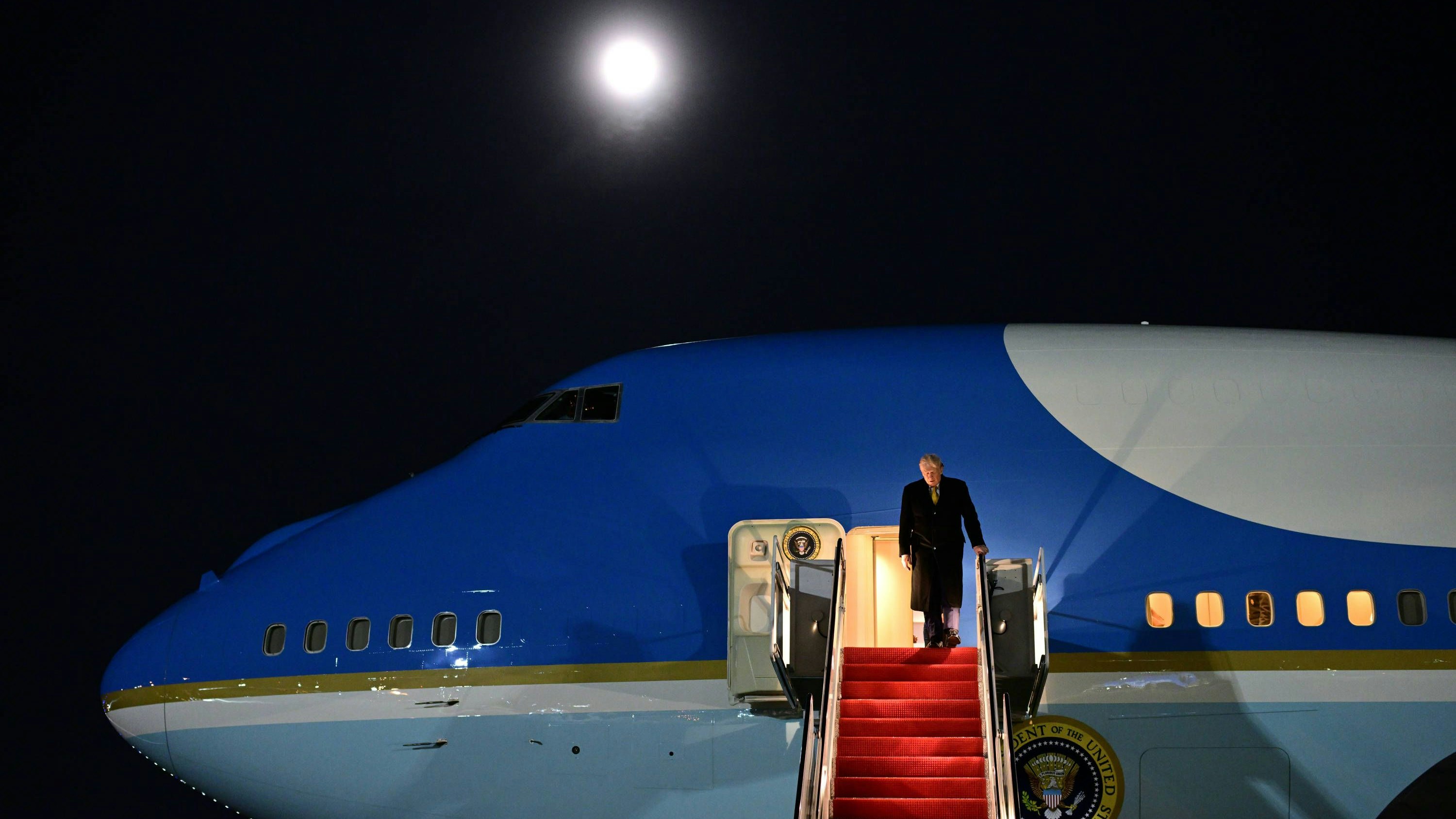US-Präsident Donald Trump möchte die Air Force One umlackieren.