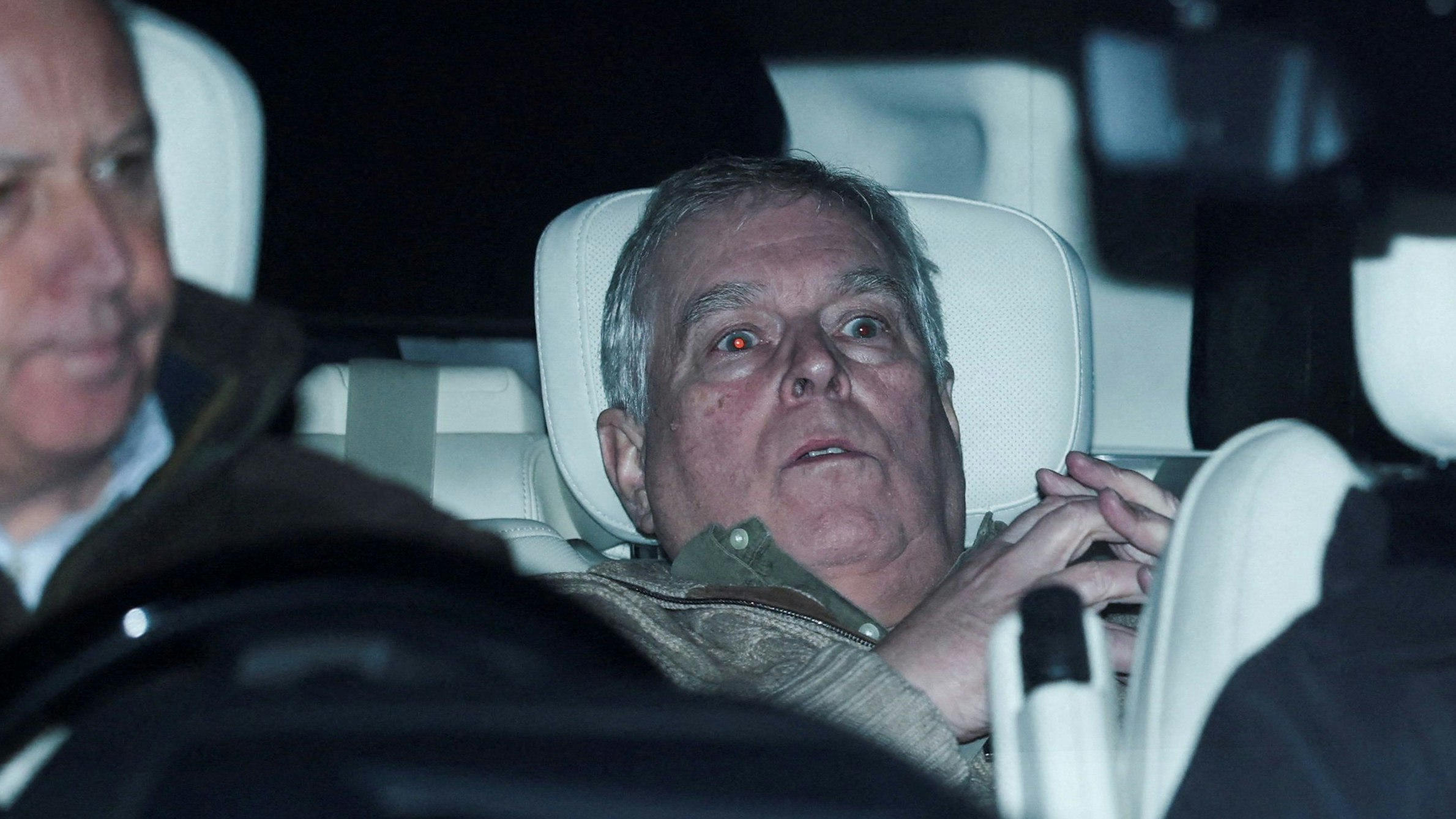 Heute.at - Nur Stunden nach Festnahme: Ex-Prinz Andrew wieder frei