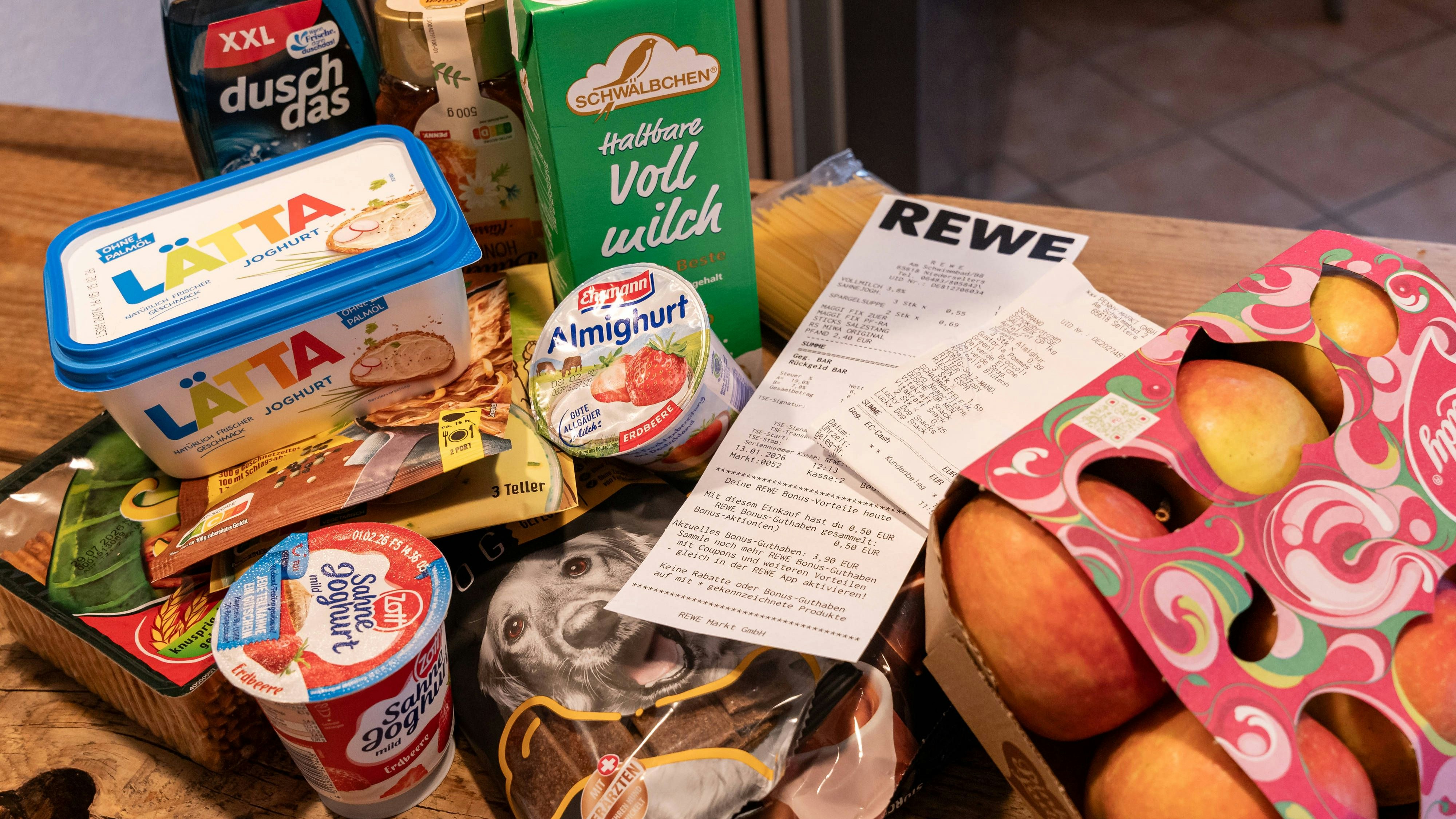 Rewe sagt Ladendieben jetzt auch mit Künstlicher Intelligenz den Kampf an.