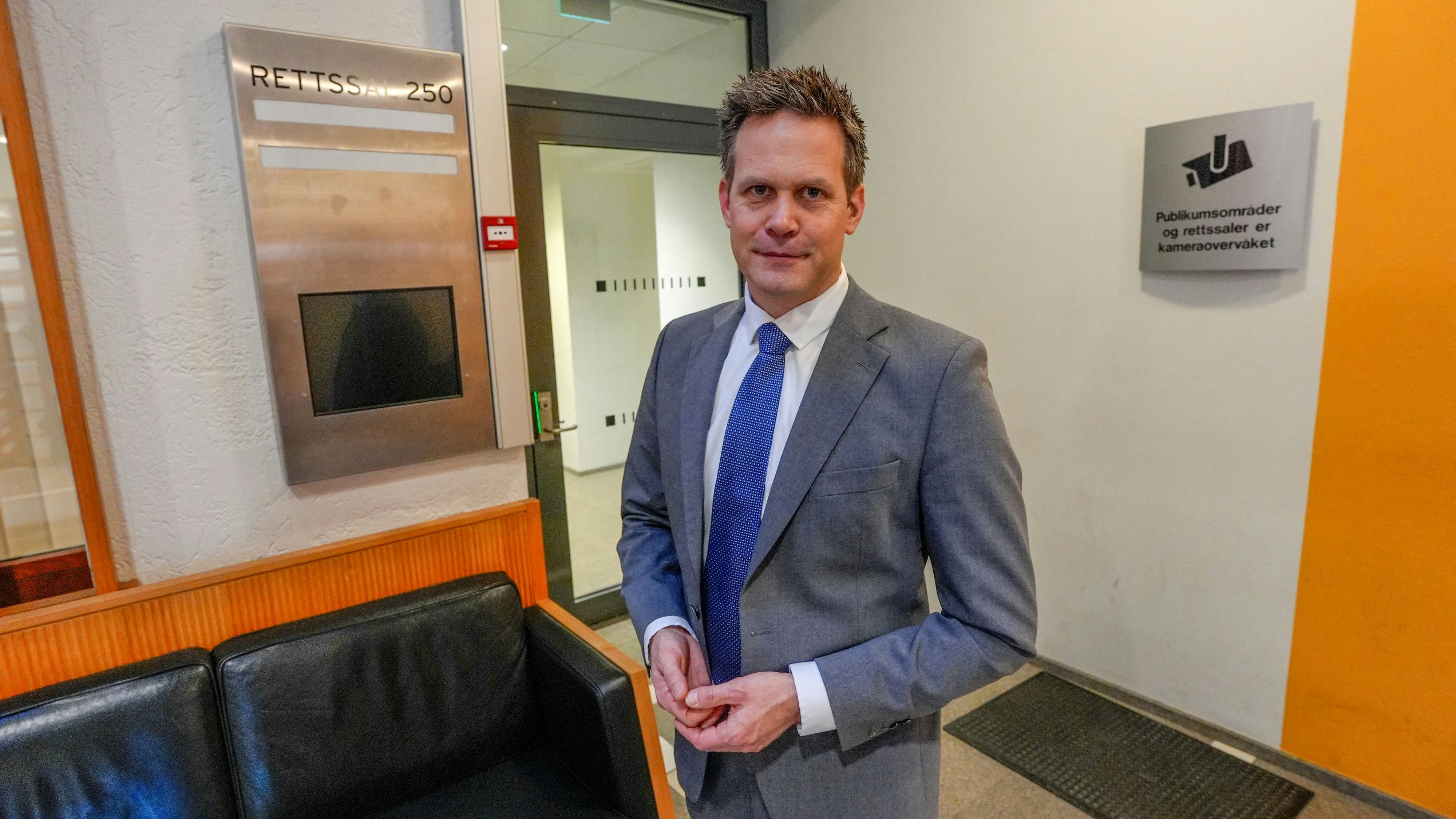 Der norwegische Staatsanwalt Sturla Henriksbo vertritt die Anklage