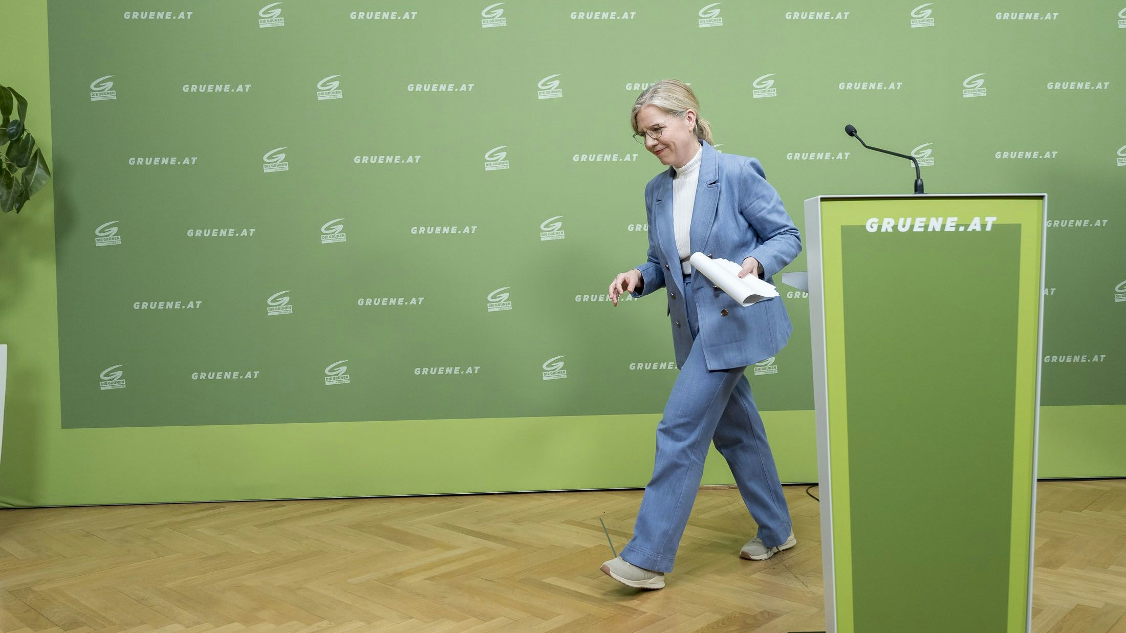 Sie nehmen den Roten die Themen weg