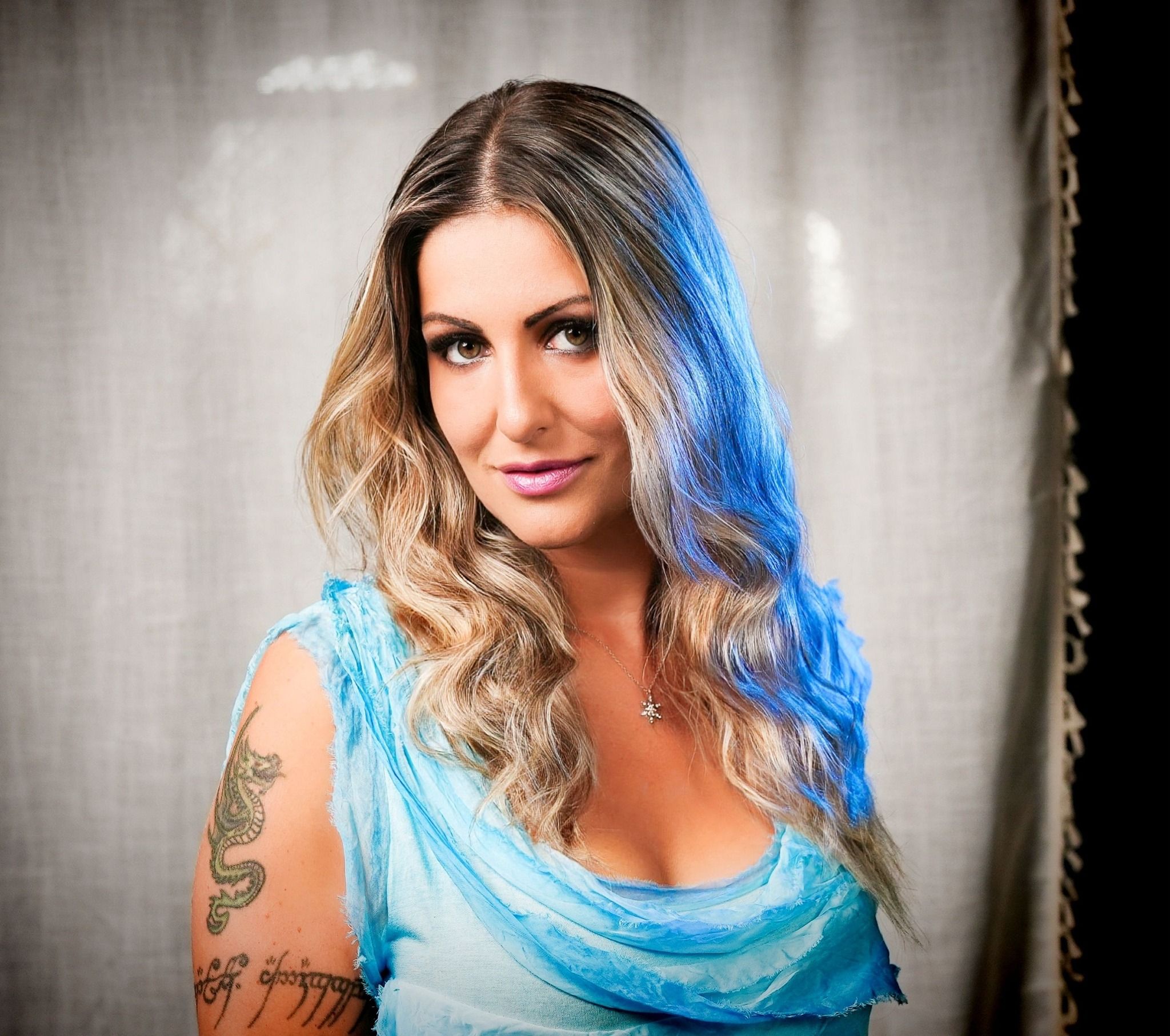 Schlagersängerin <strong>Jenny van Bree</strong> spricht offen über ihre Fehlgeburt.