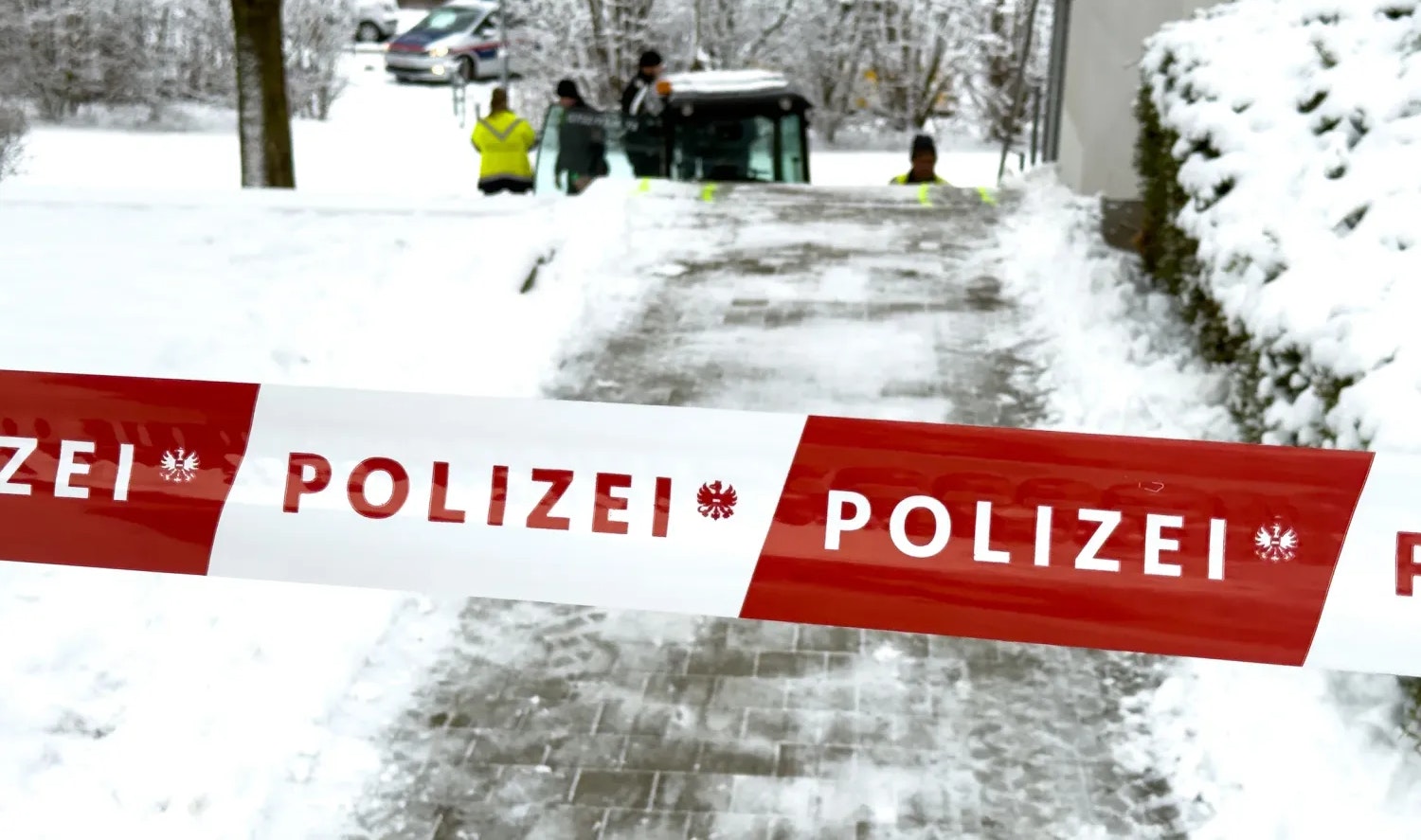 Der Notarzt konnte nichts mehr tun. Die Polizei ermittelt.