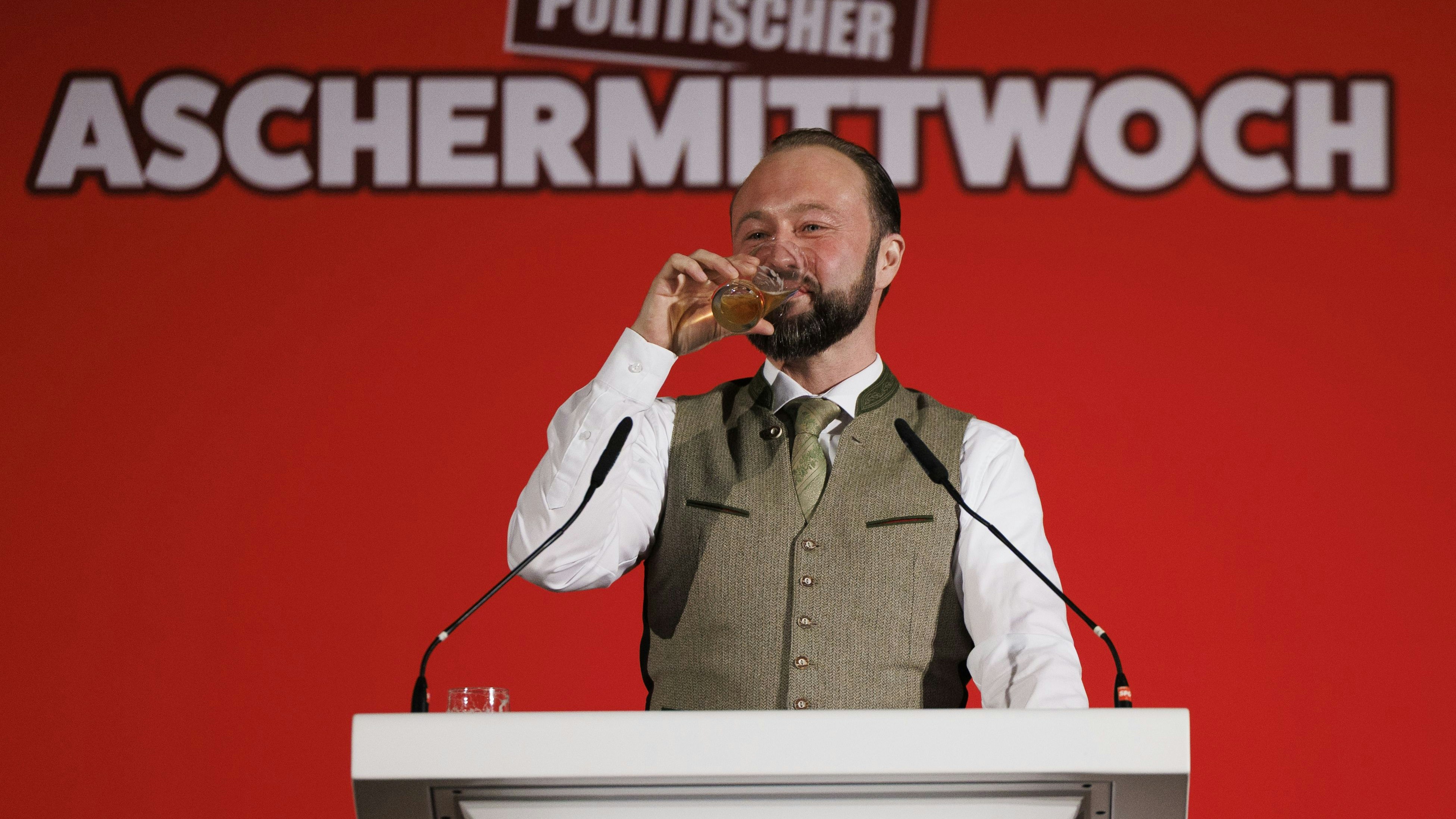 Max Lercher in Kobenz: Hoffentlich war wenigstens das Bier nicht lauwarm