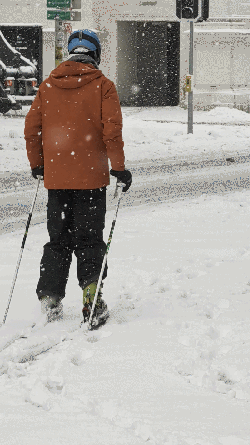 Heute.at - Wiener trotzt Schnee-Chaos und geht Skifahren auf Mahü