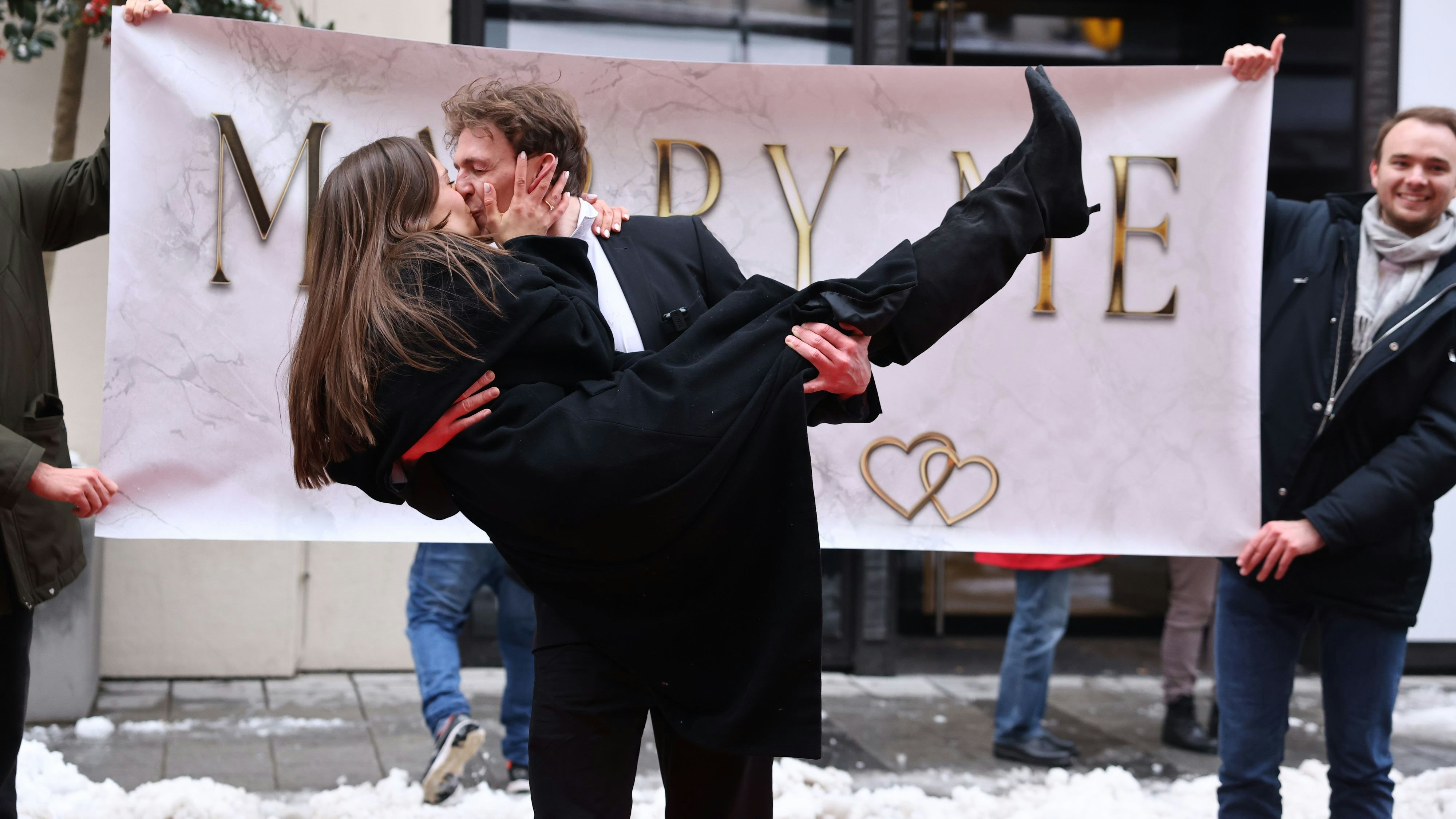 Heute.at - Filmreif! Wiener sorgt für romantischen Hochzeitsantrag