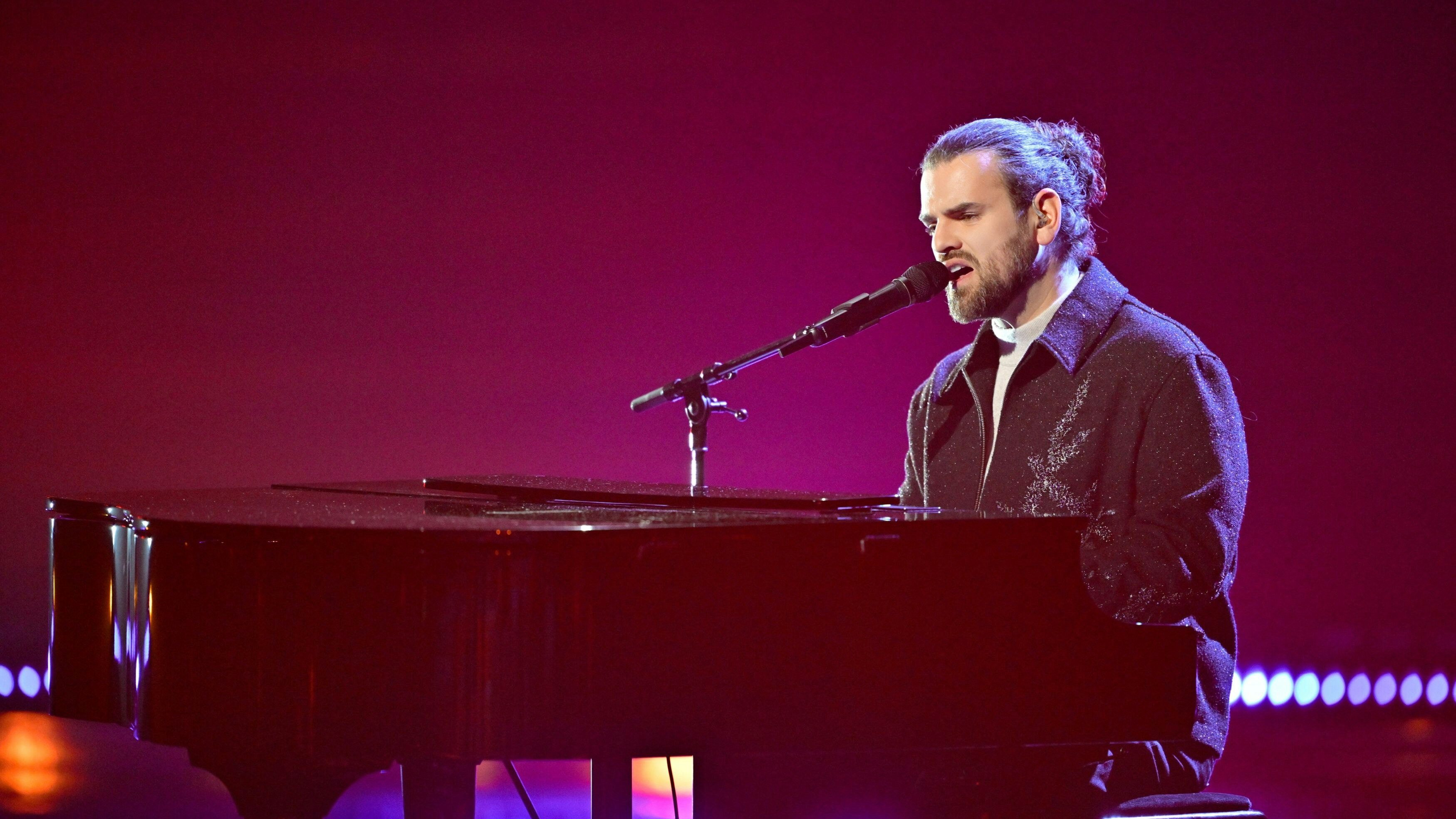 Vienna Calling - Wer singt für Österreich? - Probe - In der großen ORF-Liveshow "Vienna Calling - Wer singt für Österreich?" stellen sich 12 Acts mutig dem Wettkampf um das heißbegehrte Eurovision Song Contest-Ticket. Durch den Abend führen Alice Tumler und César Sampson. Mit Witz, Eleganz und einem Hauch ESC-Glamour halten sie die Spannung hoch und sorgen dafür, dass zwischen Jubel, Lampenfieber und großartigen Songs niemand die Nerven verliert. - Im Bild: Sidrit Vokshi. Foto: ORF/Thomas Ramstorfer. Veröffentlichung honorarfrei nur für redaktionelle Berichterstattung in Sendungszusammenhang und mit Copyrightangabe. Kontakt: foto@orf.at