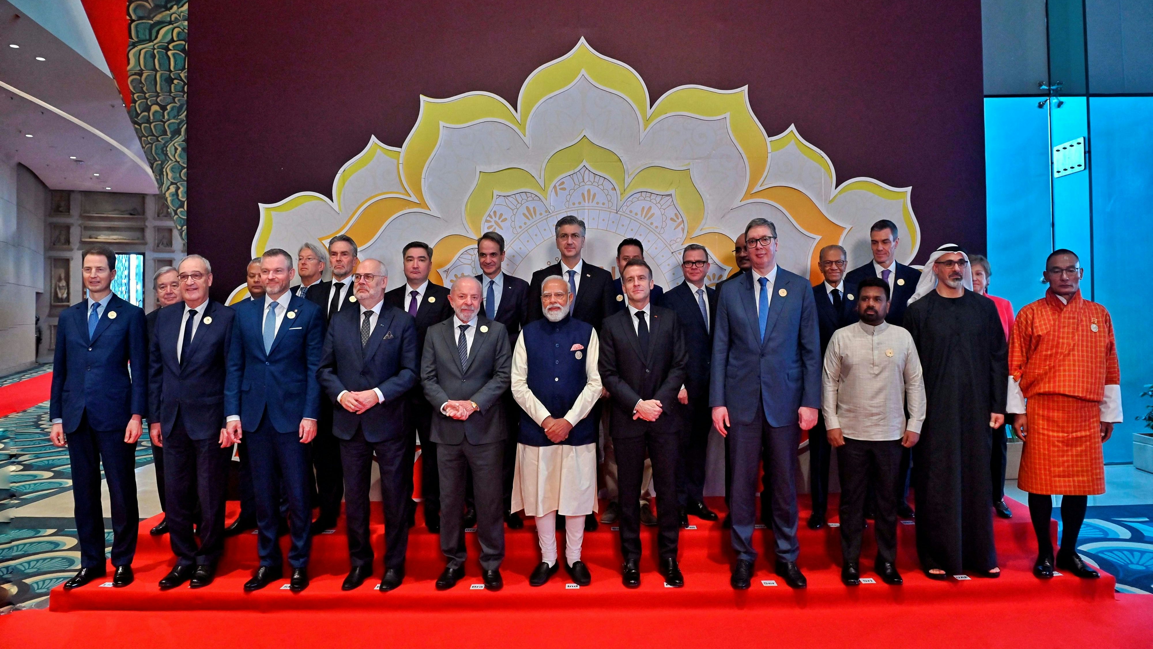 Bei der Konferenz, an der zehntausende Menschen teilgenommen haben, lehnten die USA erneut eine weltweite Regulierung von KI ab. 