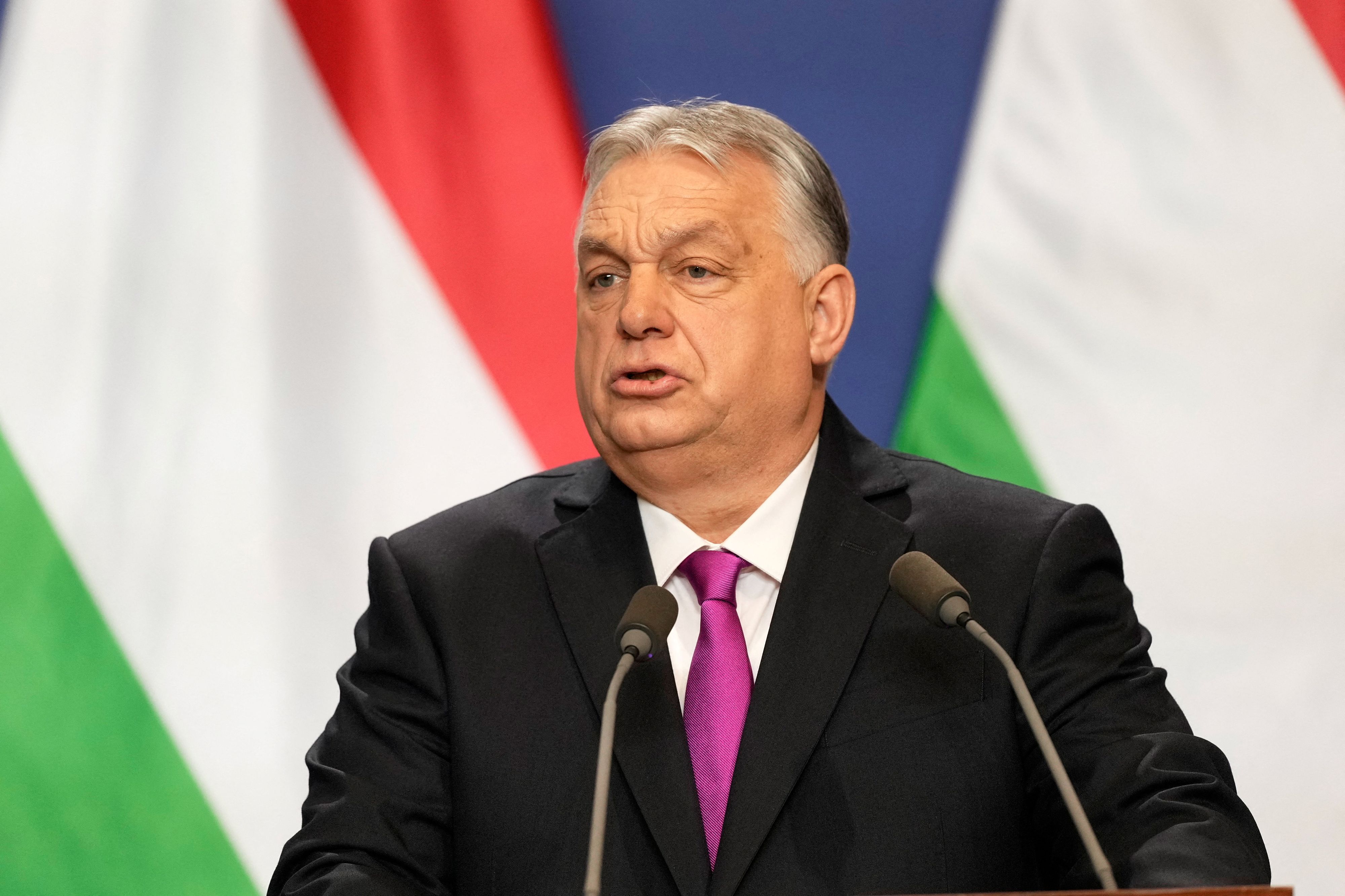Ungarns Ministerpräsident Viktor Orbán droht mit einer Blockade des Ukraine-Darlehens.
