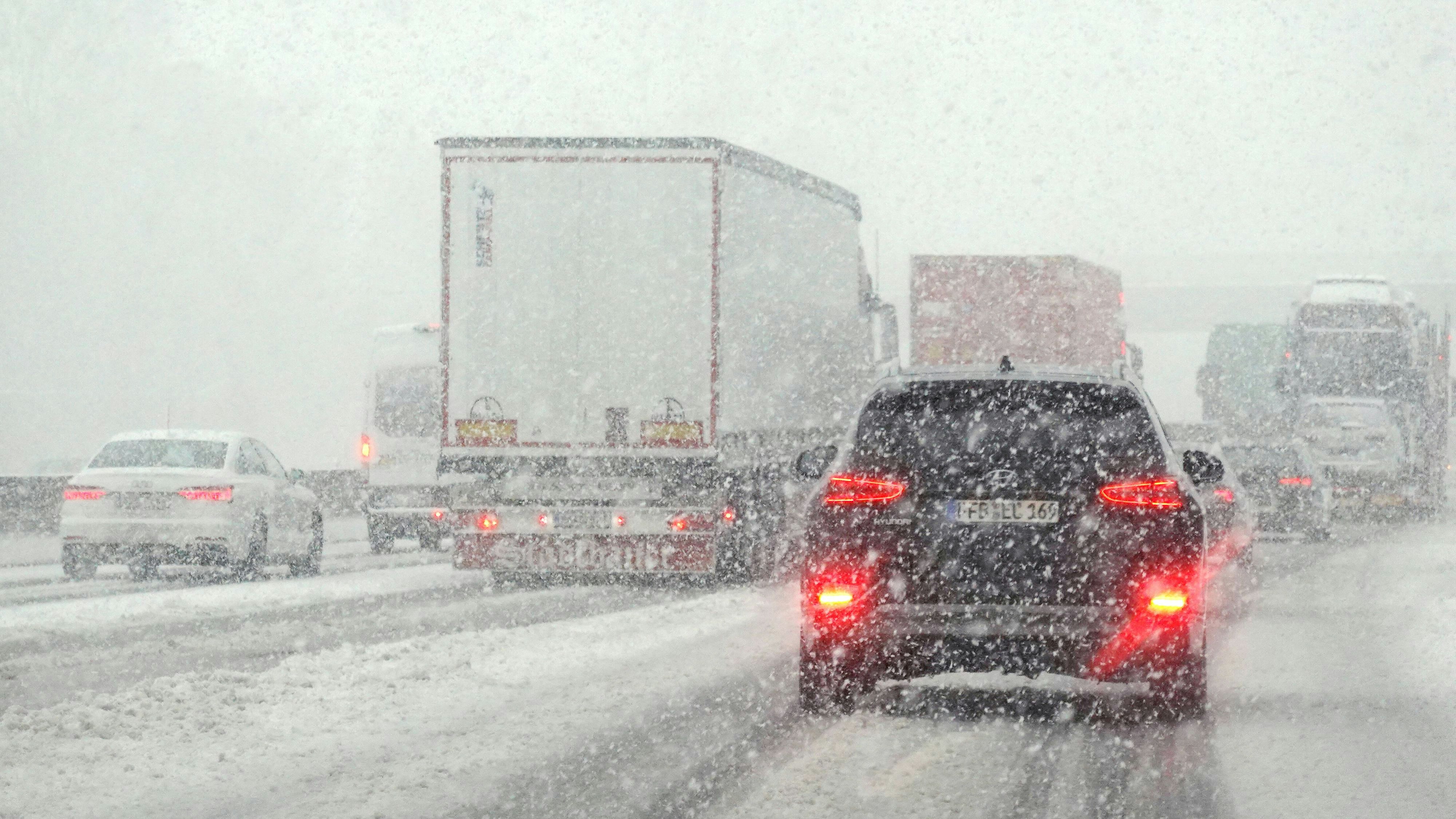 Auf Vorarlbergs Straßen herrschte am Samstagnachmittag Chaos. (Symbolbild)