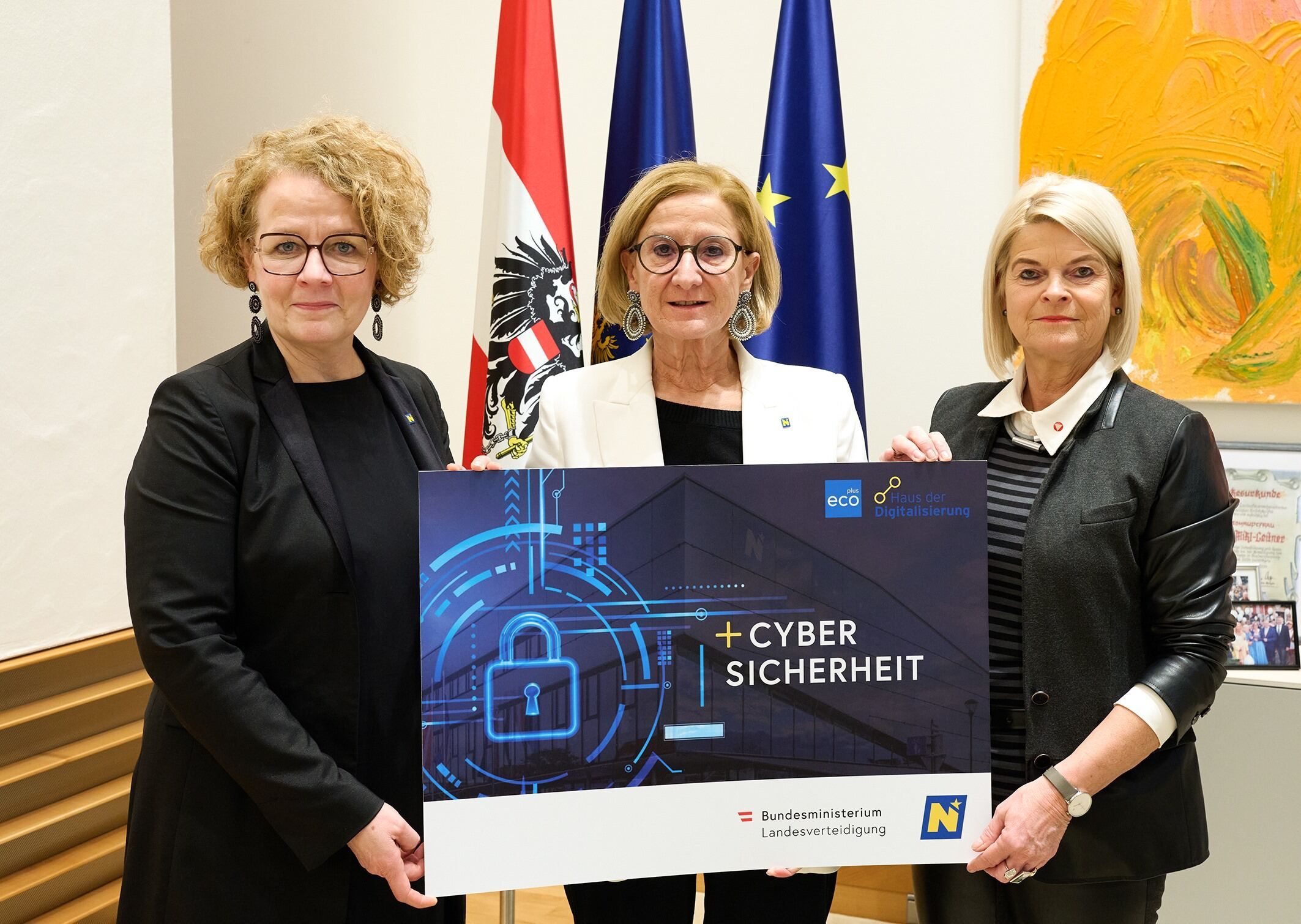 Bildungs-Landesrätin Christiane Teschl-Hofmeister, Landeshauptfrau Johanna Mikl-Leitner, Verteidigungsministerin Klaudia Tanner (v.l.)