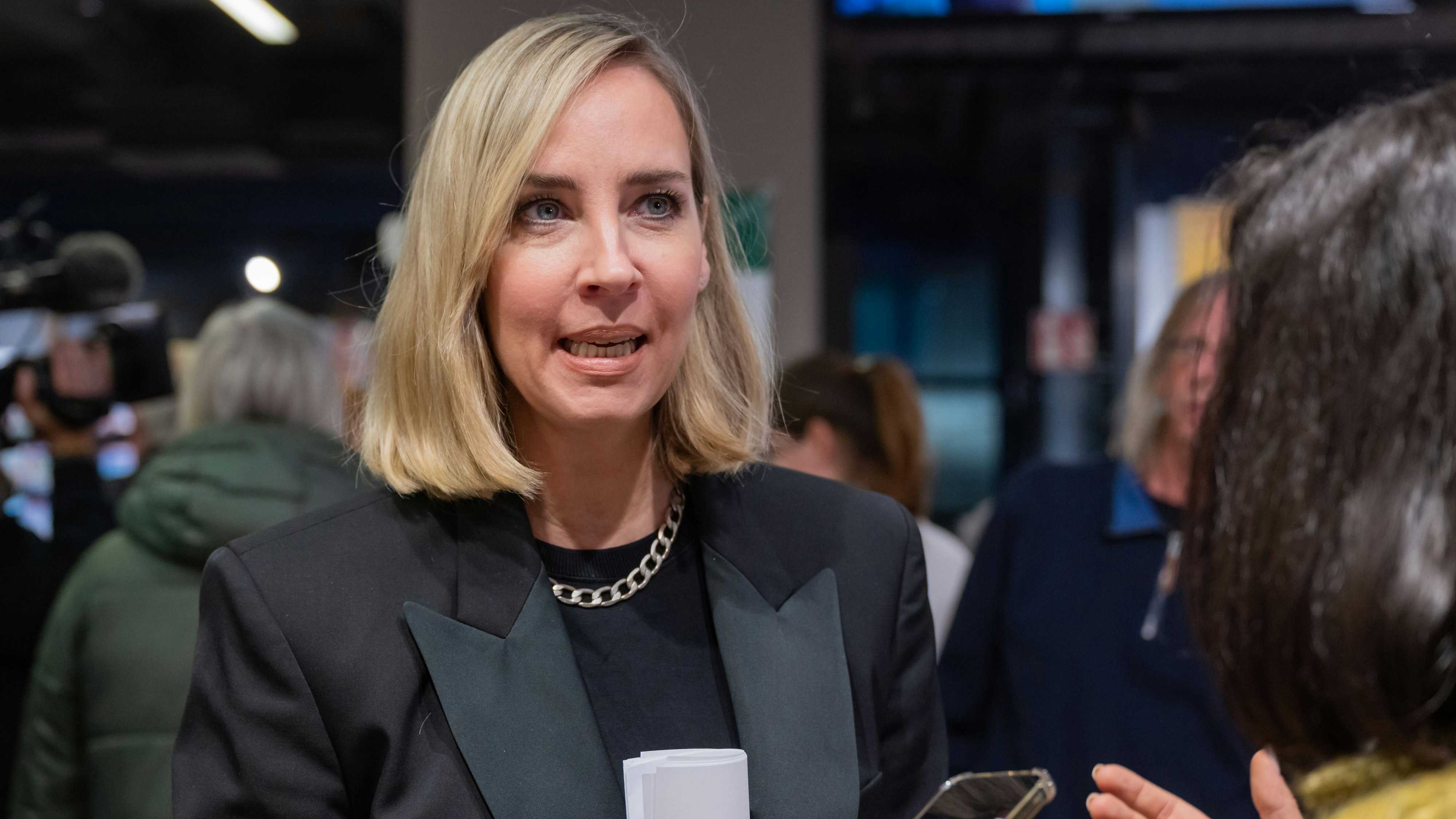 Heute.at - Nadja Bernhard packt über ihr erstes Mal aus