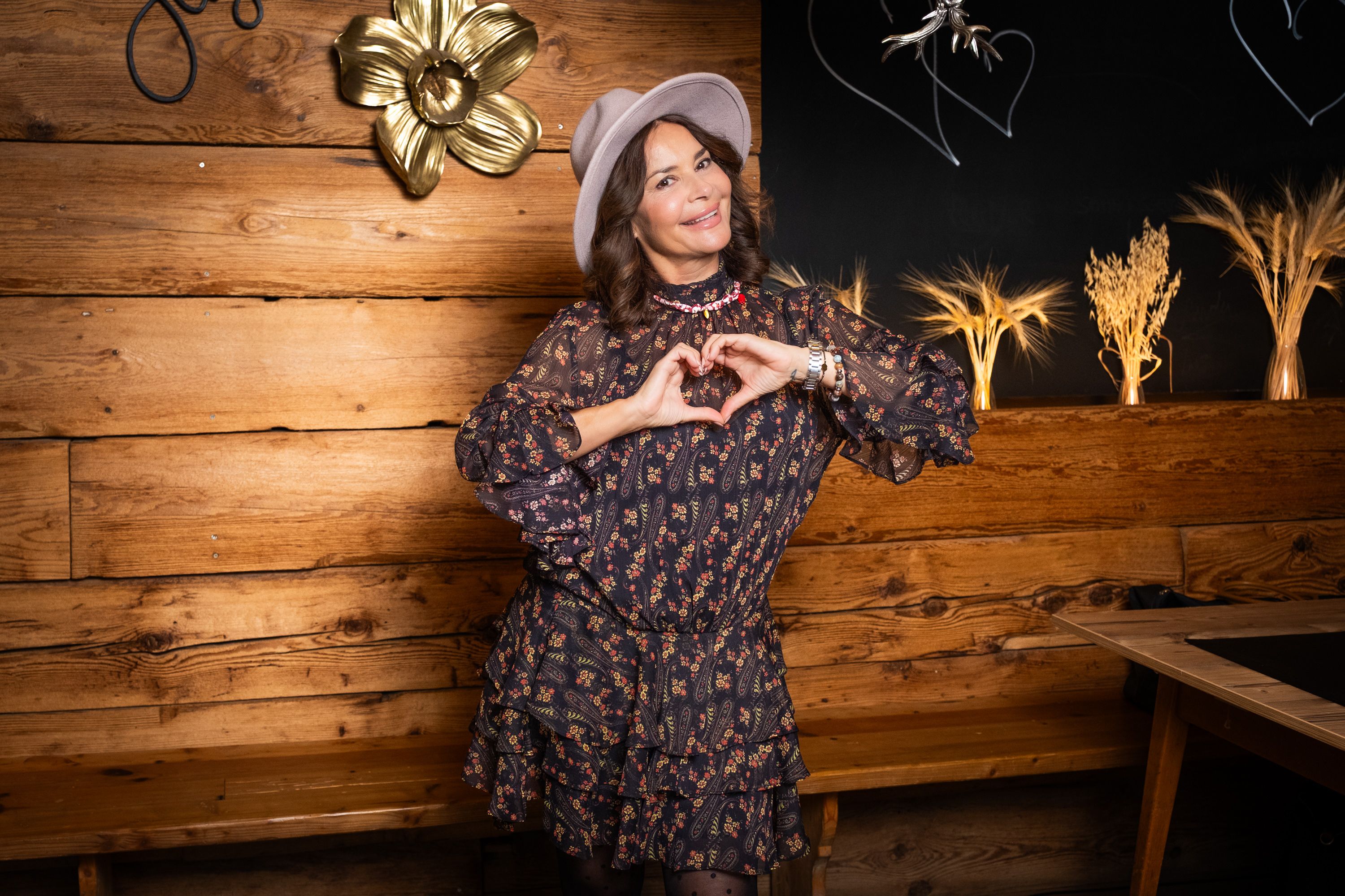 Gitta Saxx sucht bei 