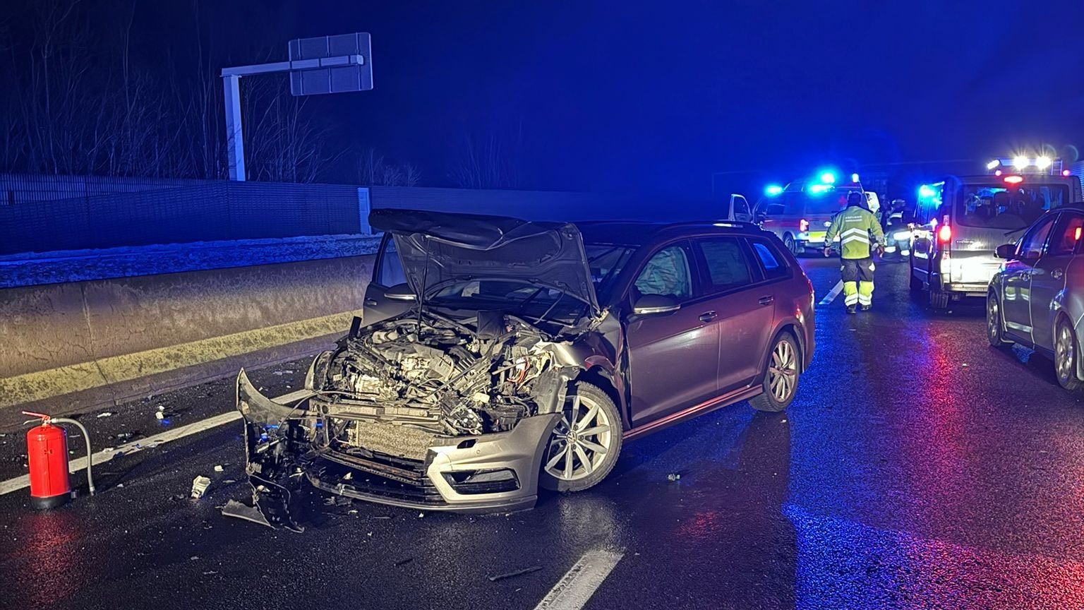 Einsatzstichwort: "T03 – Verkehrsunfall mit Verletzten" gabs für die Feuerwehren Obergralla und Kaindorf an der Sulm.