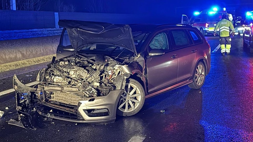 Heute.at - Riesen-Stau nach Crash mit vier Verletzten auf A9