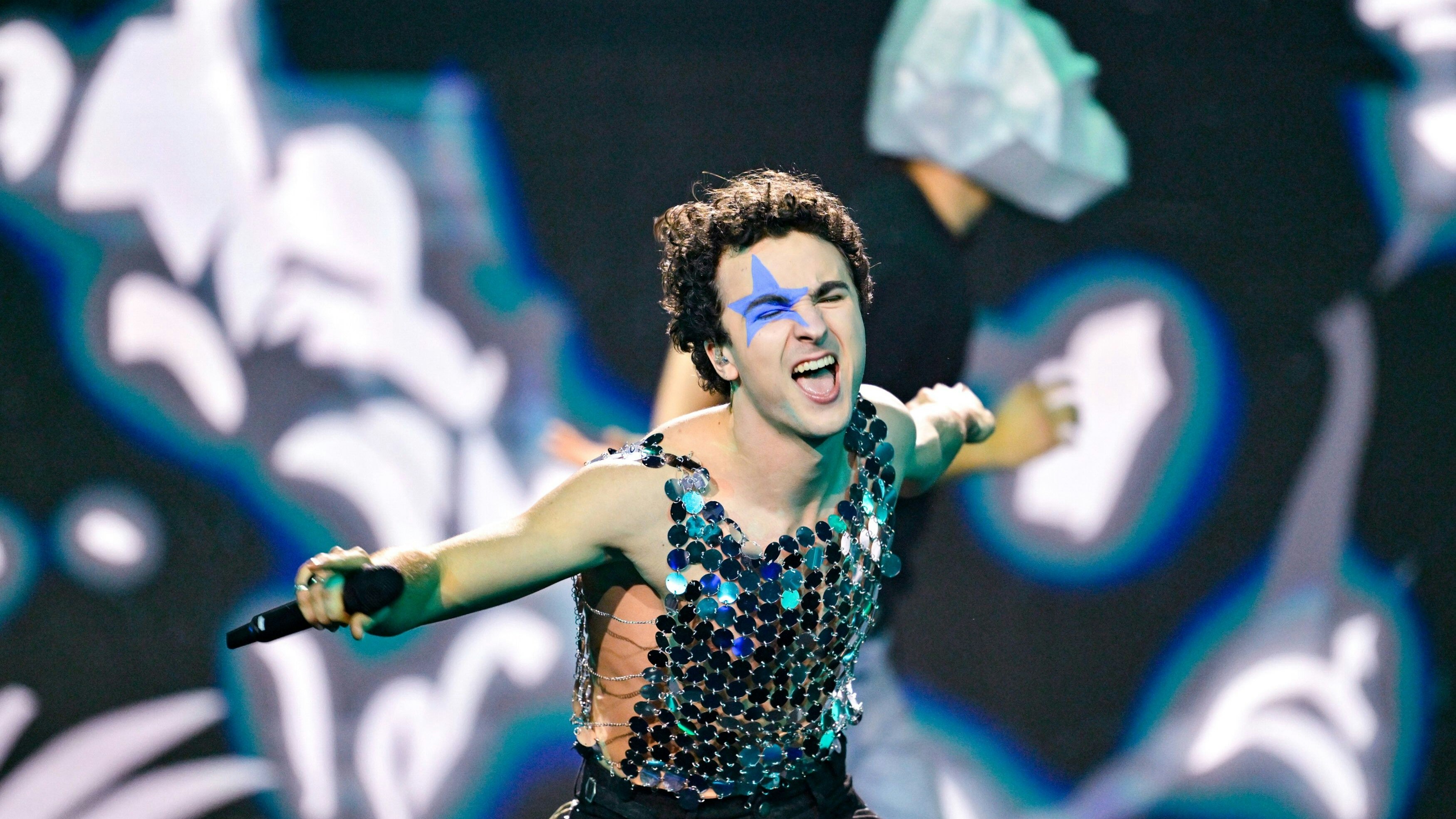 In der großen ORF-Liveshow "Vienna Calling - Wer singt für Österreich?" stellten sich 12 Acts mutig dem Wettkampf um das heißbegehrte Eurovision Song Contest-Ticket. 