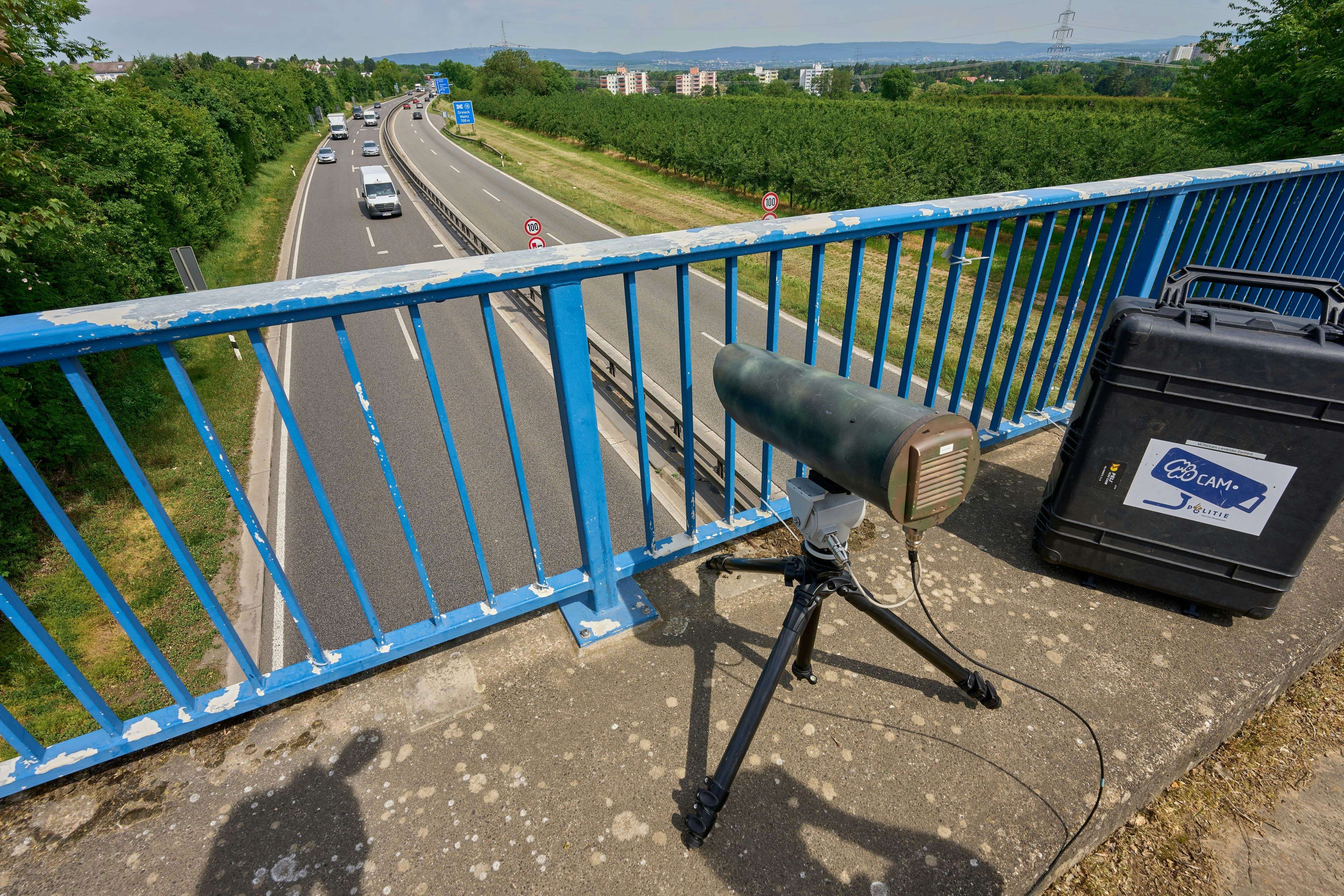 Unspektakulär, aber effizient: ein "Handy-Blitzer" der Polizei von Rheinland-Pfalz im Einsatz