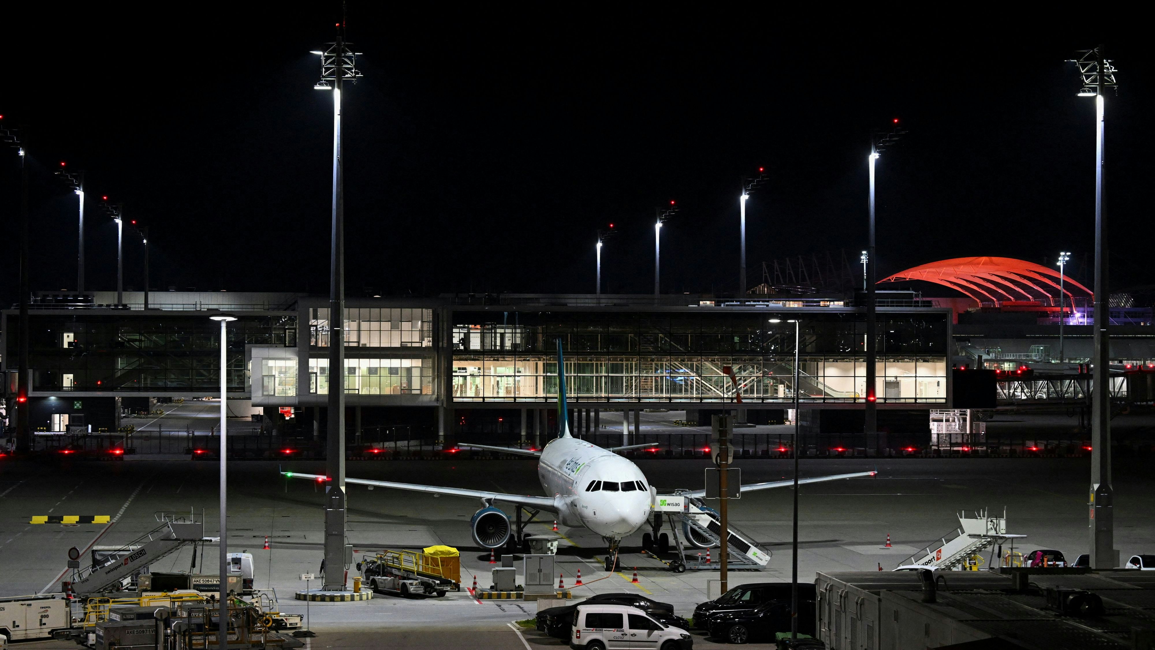 Die Grazerin saß im Flugzeug fest