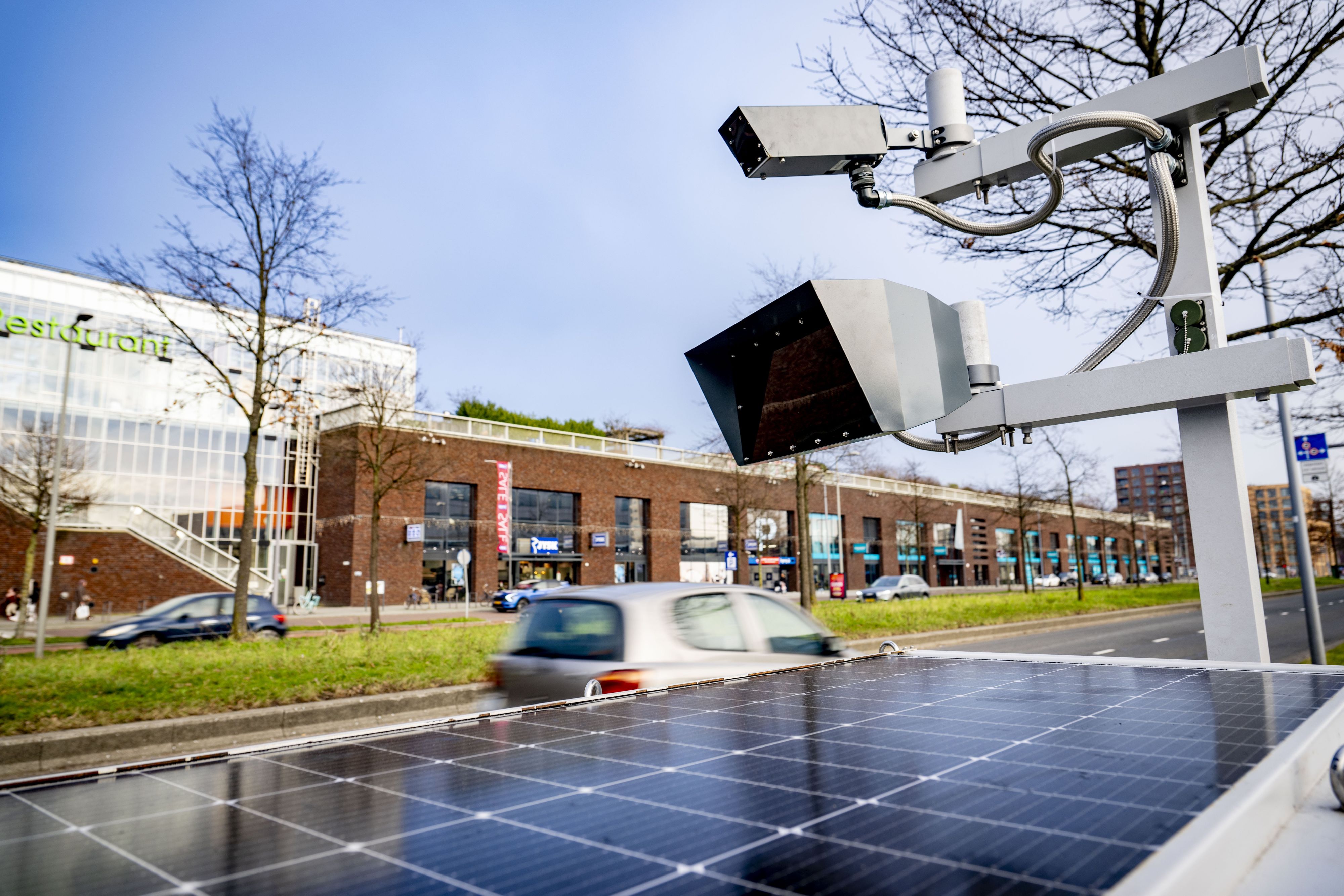 Handyblitzer sollen in Zukunft die Straßen sicherer machen.