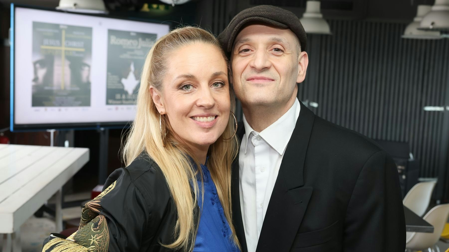 Lilian Klebow und Drew Sarich singen in "Jesus Christ Superstar".