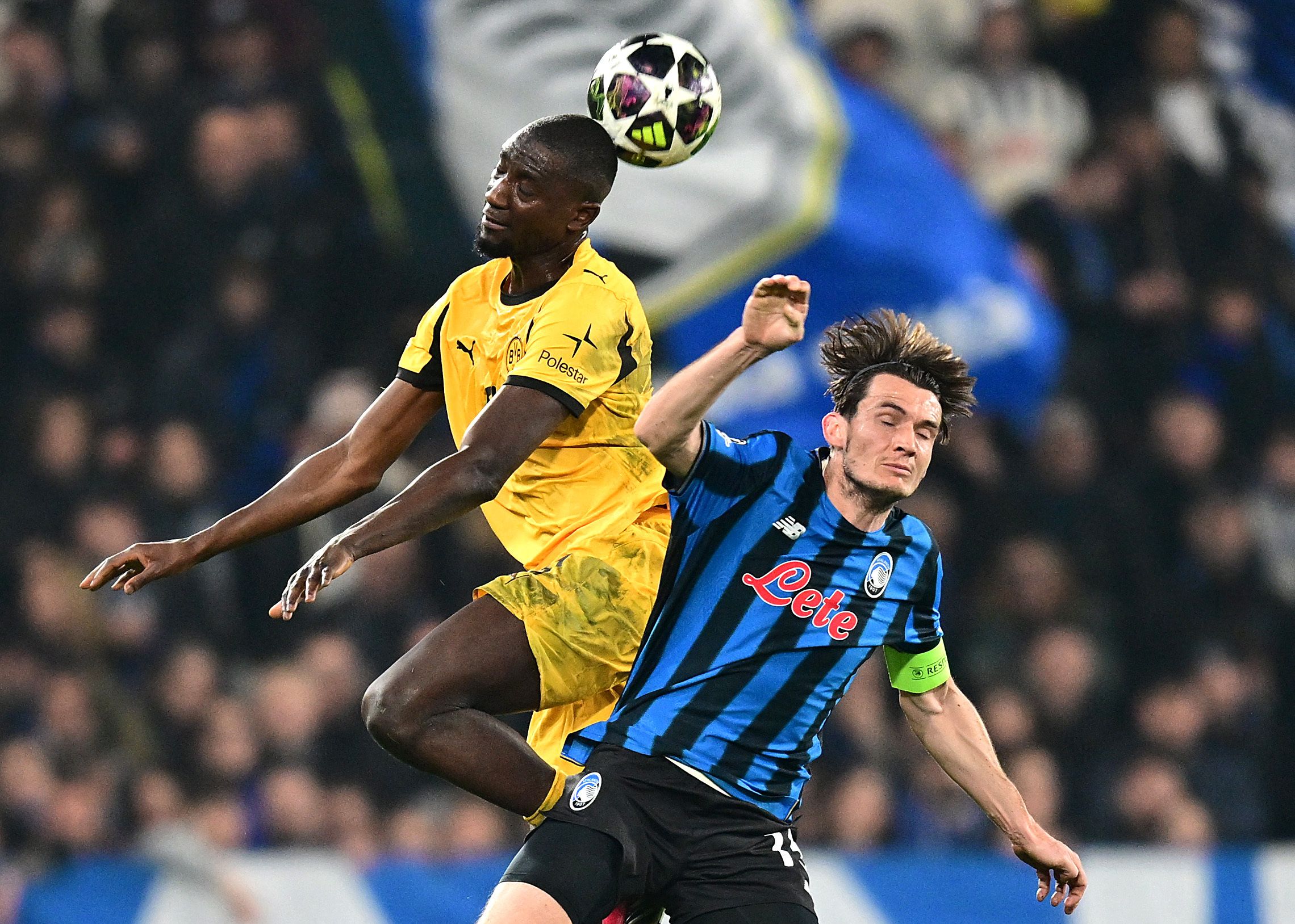 Atalanta Bergamo duelliert sich mit Borussia Dortmund. 