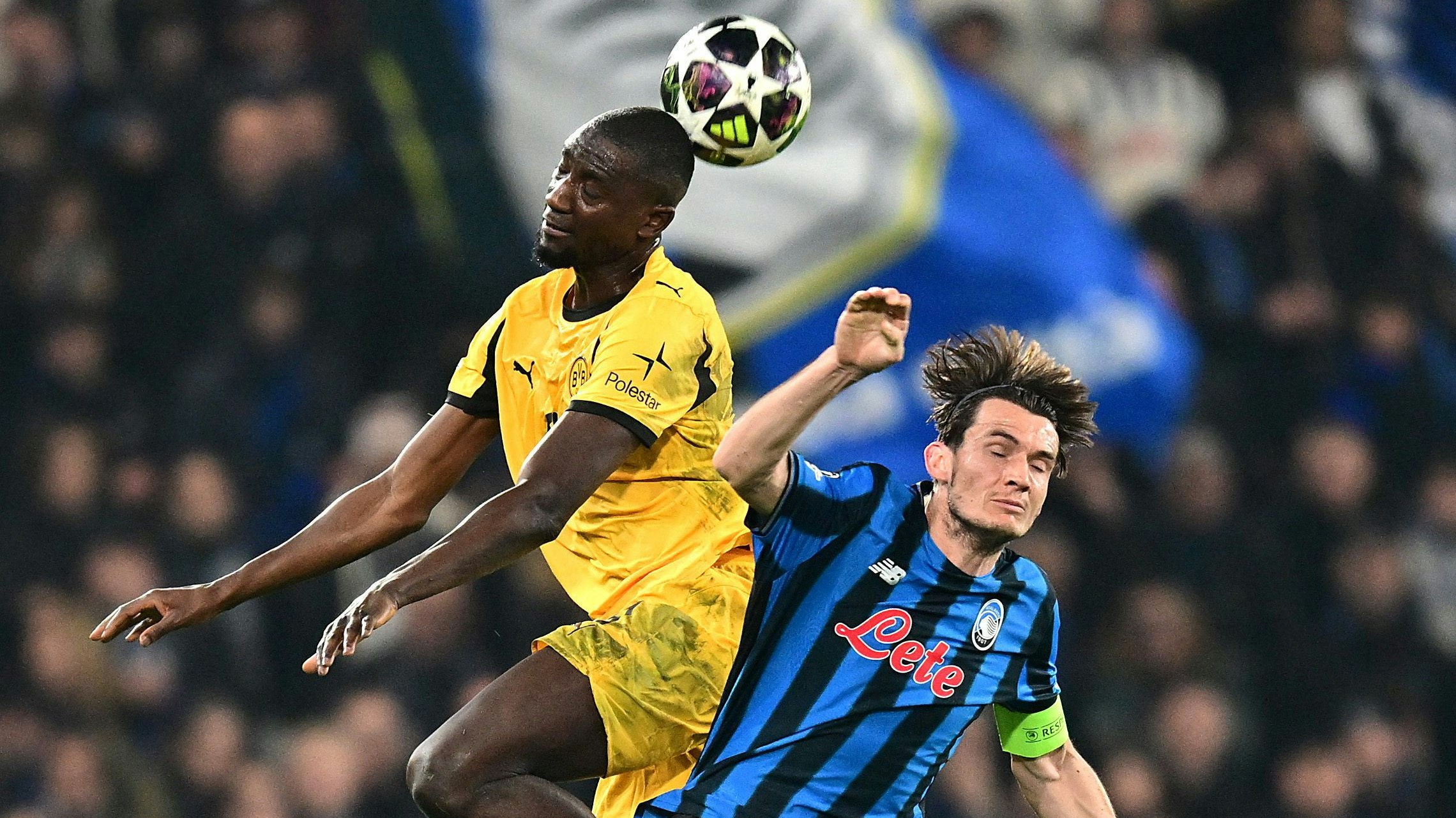 Atalanta Bergamo duelliert sich mit Borussia Dortmund. 