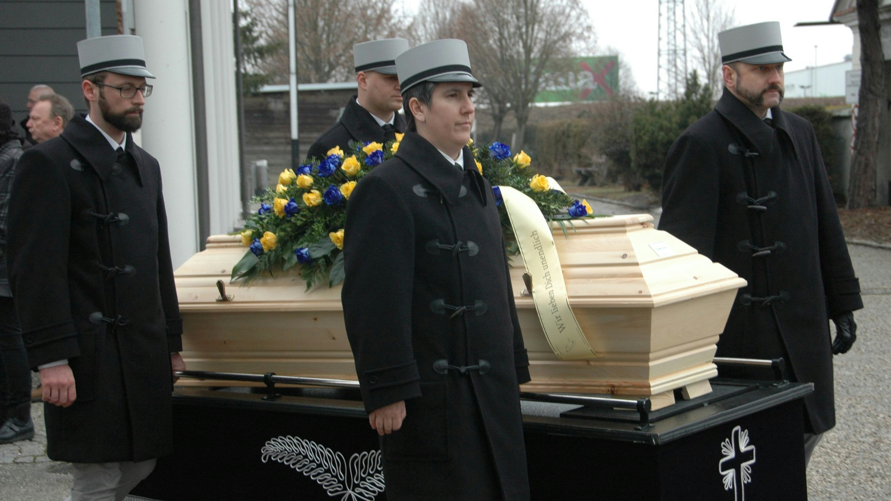 Heute.at - Bestatter ist in letzten Momenten zur Stelle