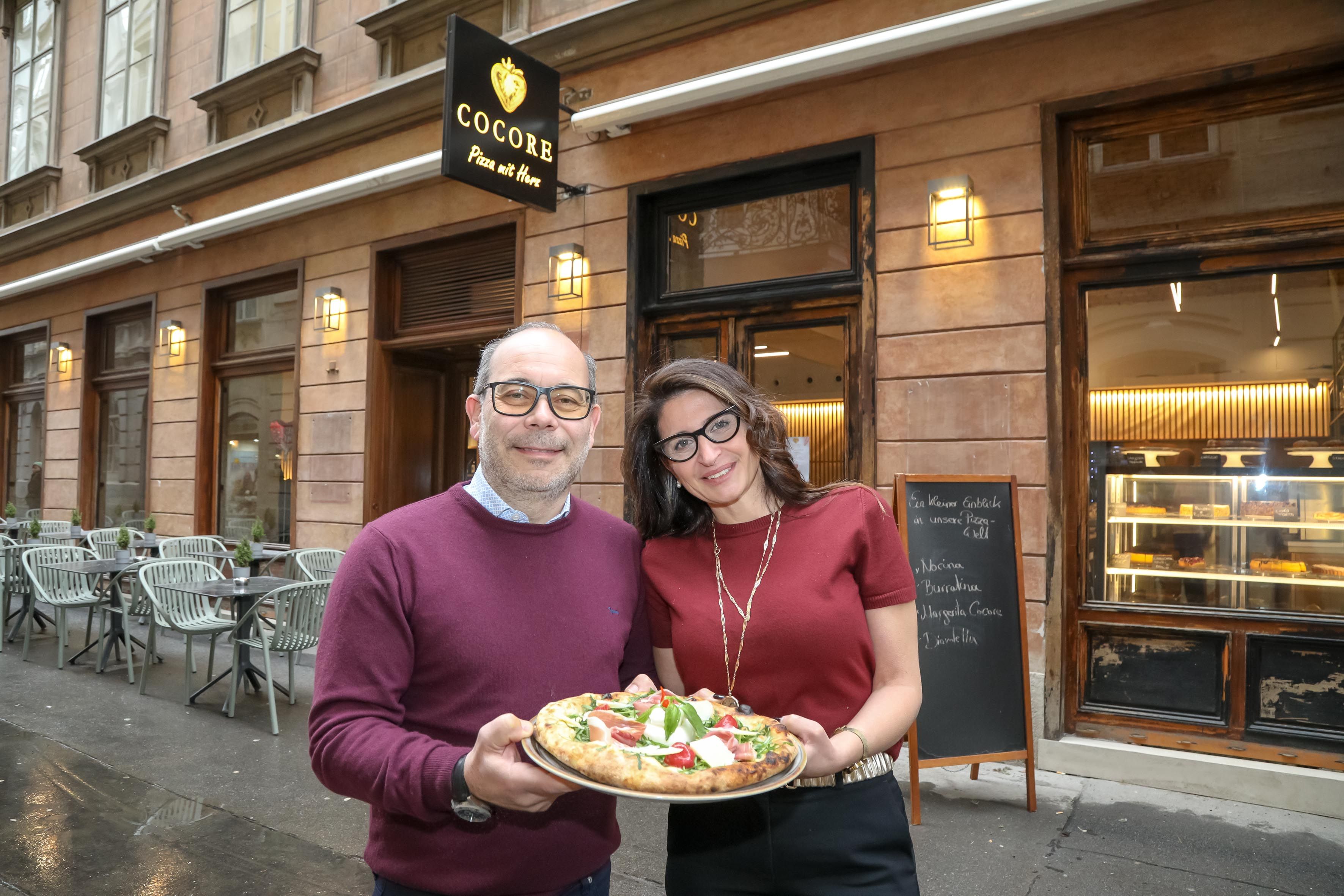 Das Ehepaar Giuliana Migliaccio und Emiliano Esposito