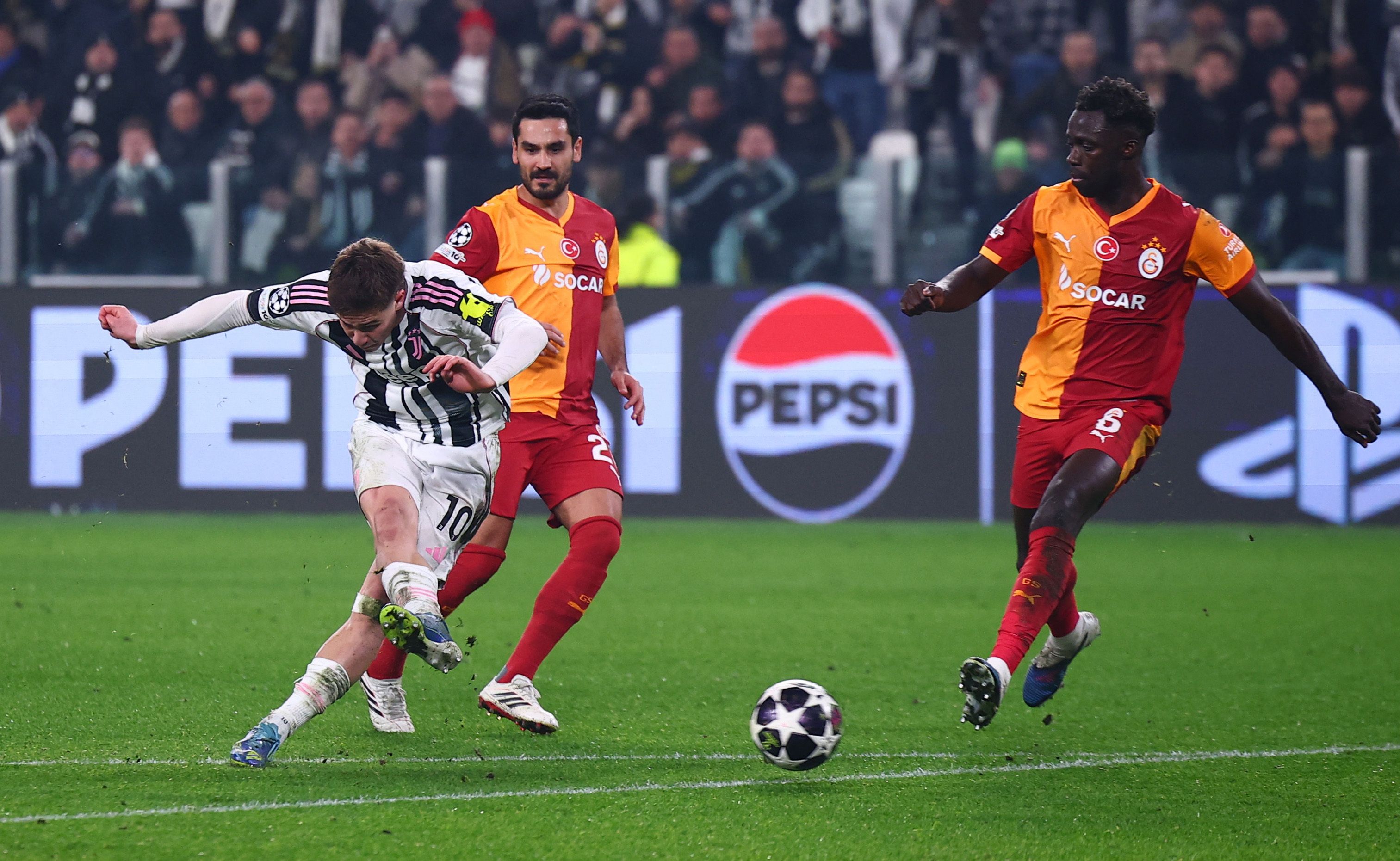 Juventus Turin ist gegen Galatasaray Istanbul in der Verlängerung. 