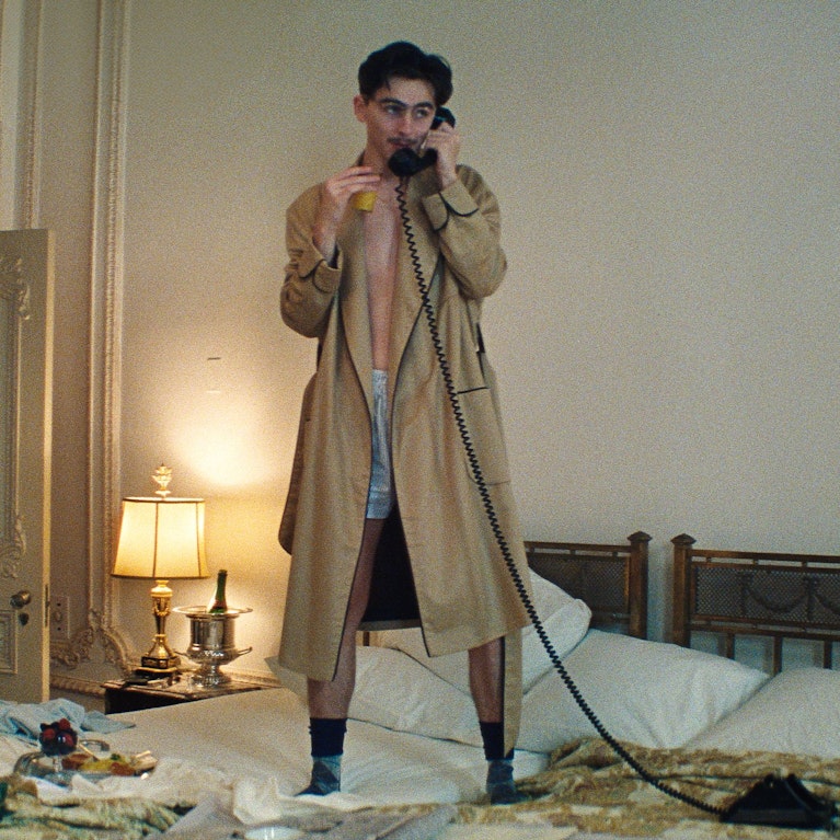 Das Sportlerdrama "Marty Supreme" gilt als Favorit für die kommende Oscar-Verleihung. Maßgeblichen Anteil daran hat Hauptdarsteller Timothée Chalamet, der hier die Performance seines bisherigen Schauspieler-Lebens abliefert. Ab dieser Woche im Kino!