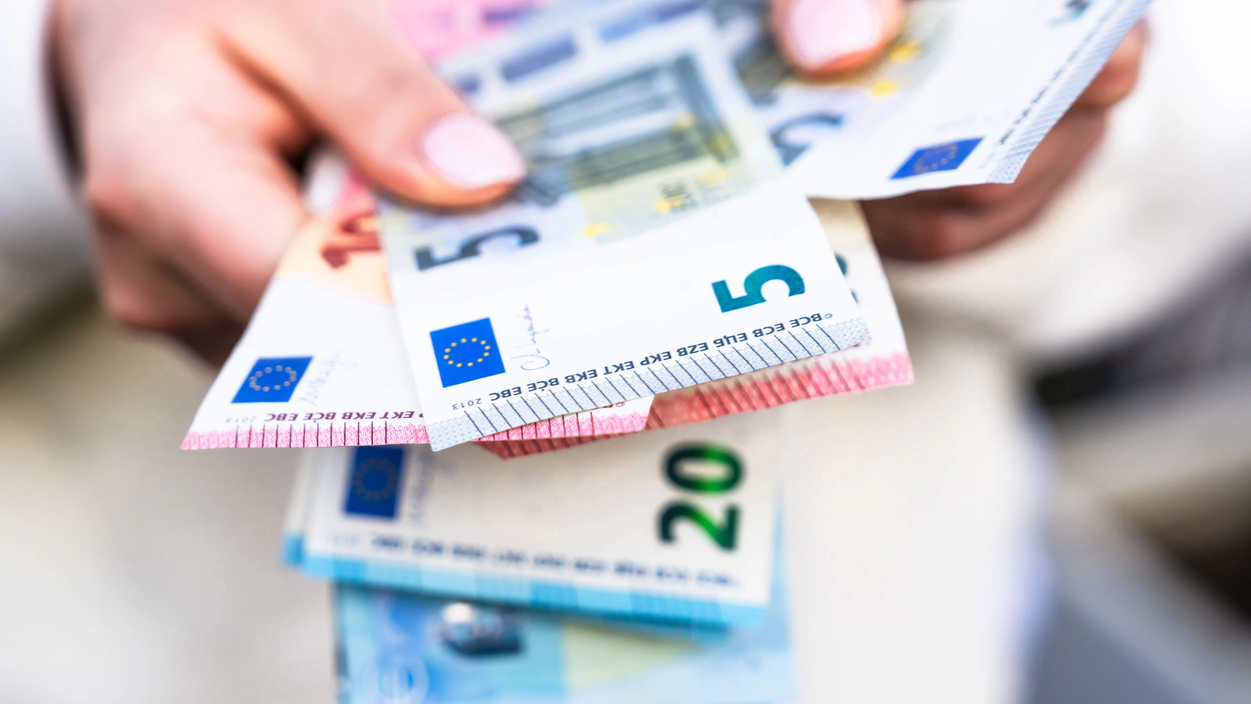 Wiederholt fordert die Agenda 2050 eine zukunftsorientierte und tragfähige Förderpolitik zu etablieren, die nationalen Medien Entwicklungsmöglichkeiten einräumt.