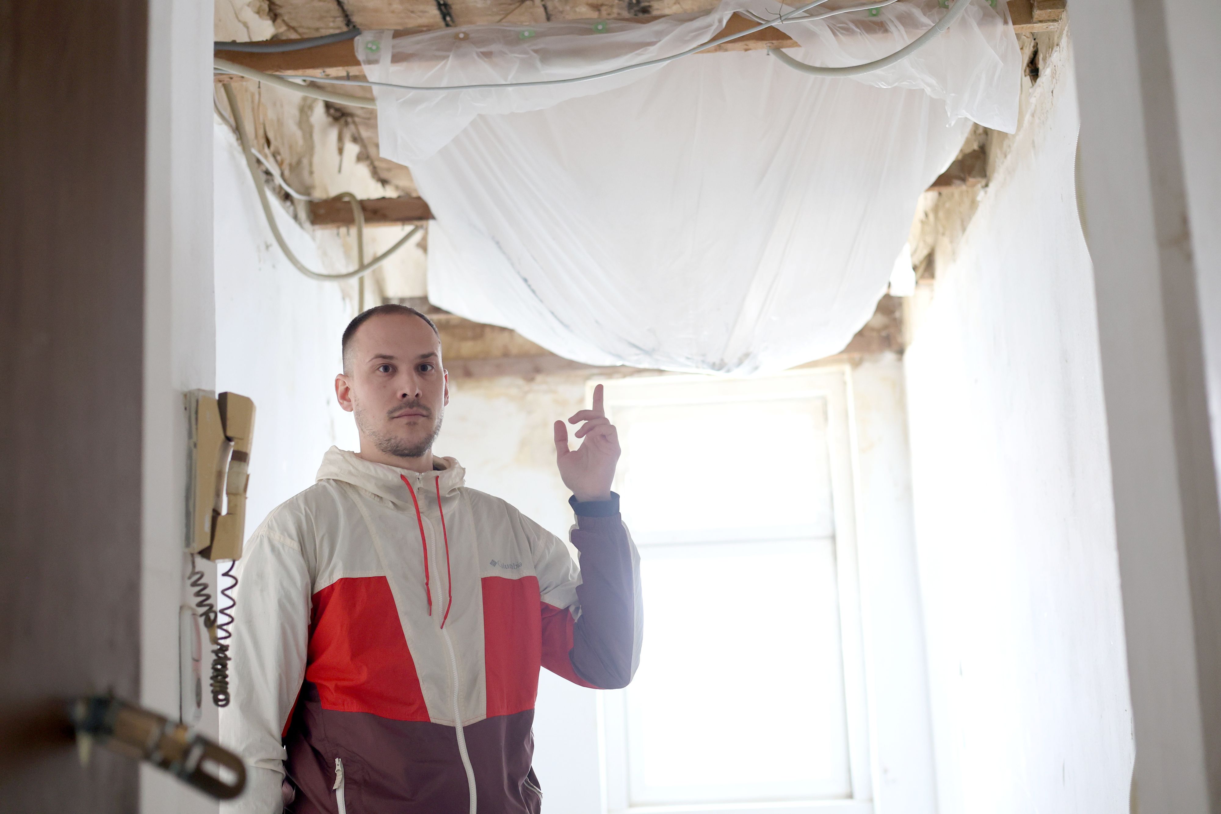 Heute.at - Kein Strom, Schimmel: Mieter verzweifeln in Horror-Haus