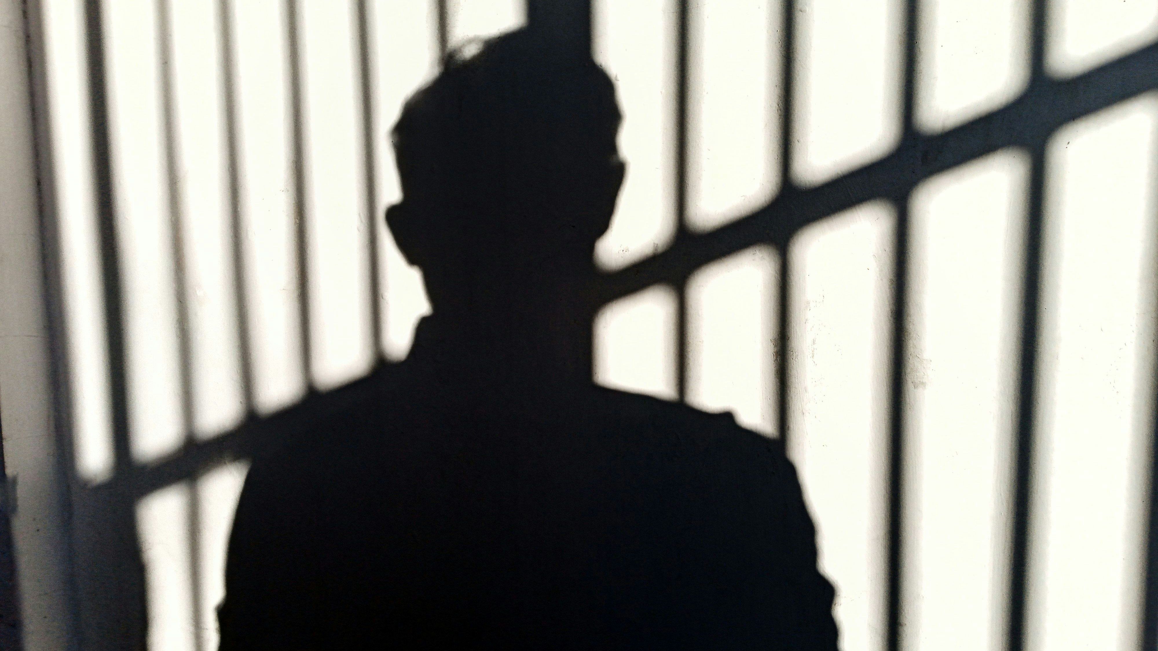 Heute.at - Unfassbar! 14‑Jähriger kündigt Richter Straftaten an