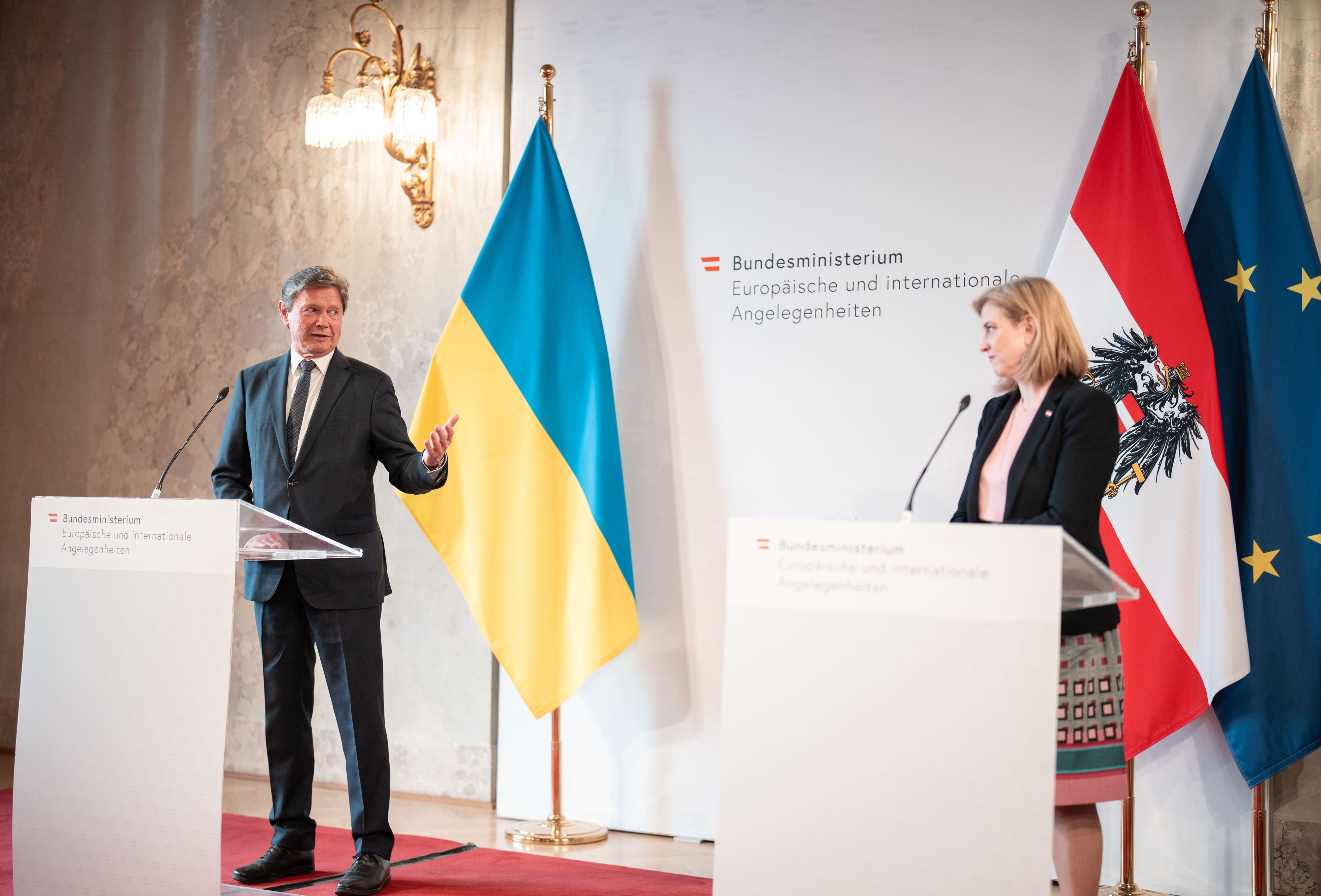 Heute.at - Ukraine-Milliarden: Kein Ziel, Kriegsgewinner zu sein