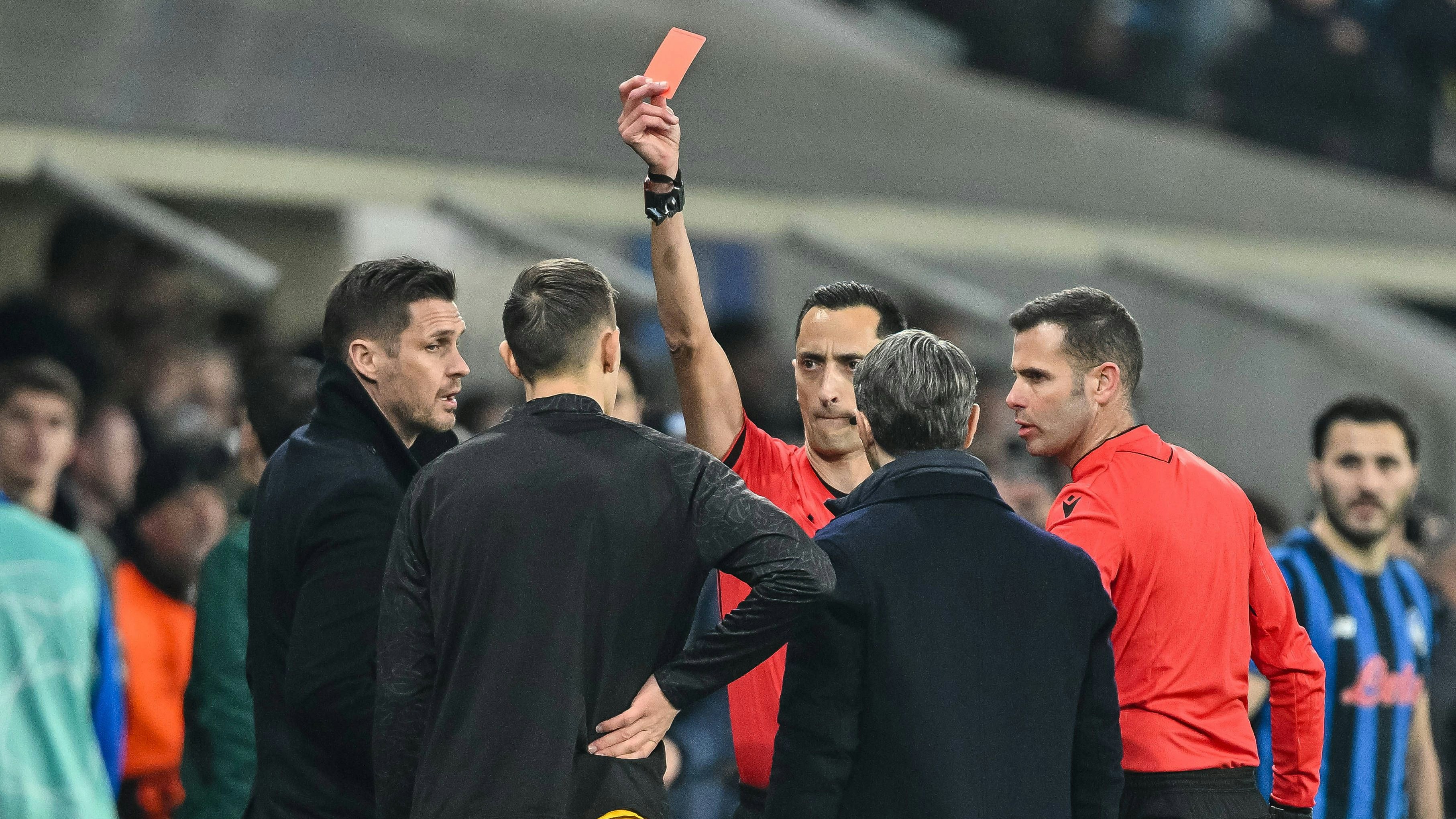 Borussia-Dortmund-Kicker Nico Schlotterbeck sah die Rote Karte. 