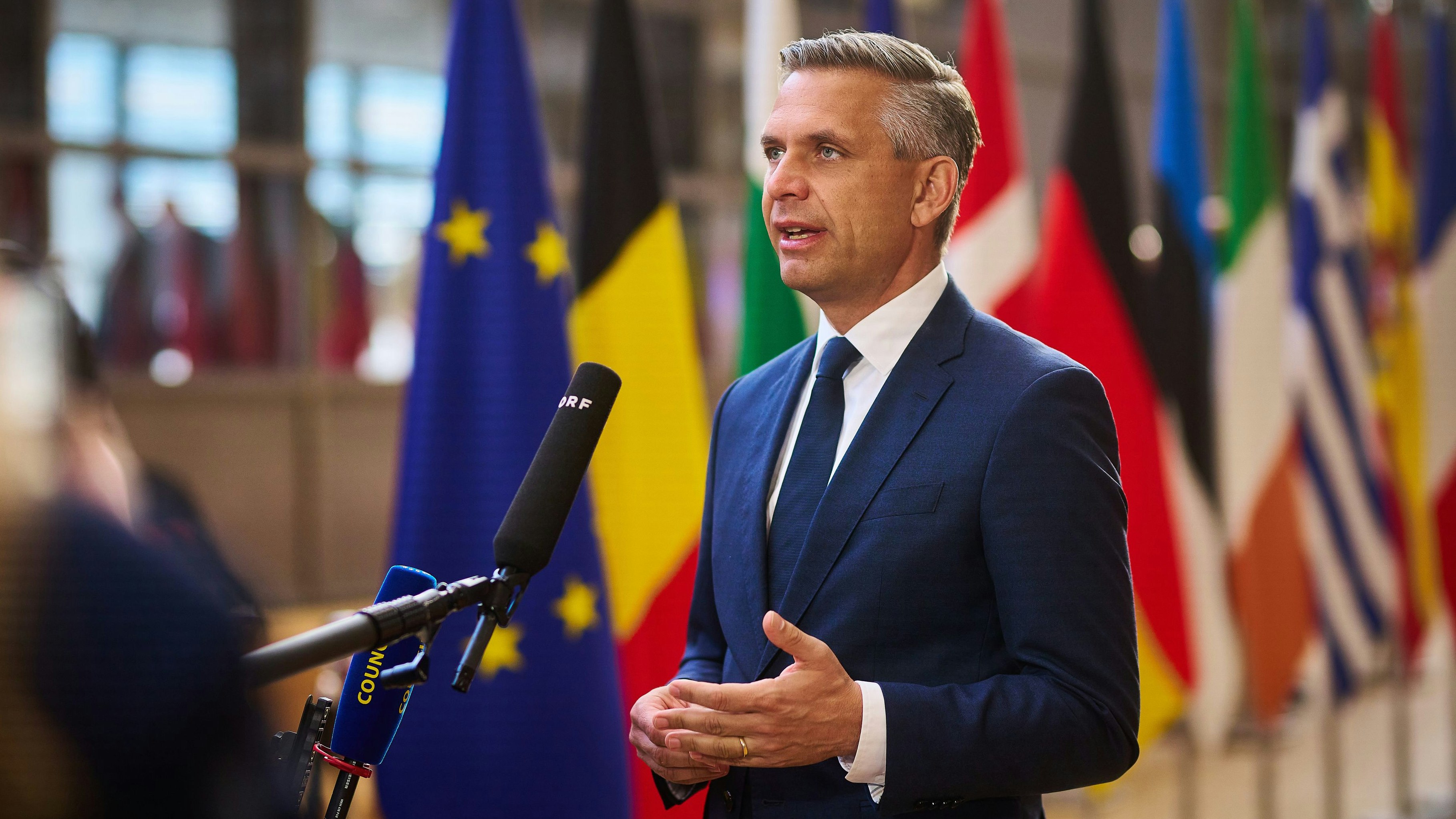 Wirtschaftsminister Wolfgang Hattmannsdorfer (ÖVP) ist für den EU-Wettbewerbsrat nach Brüssel gereist. 