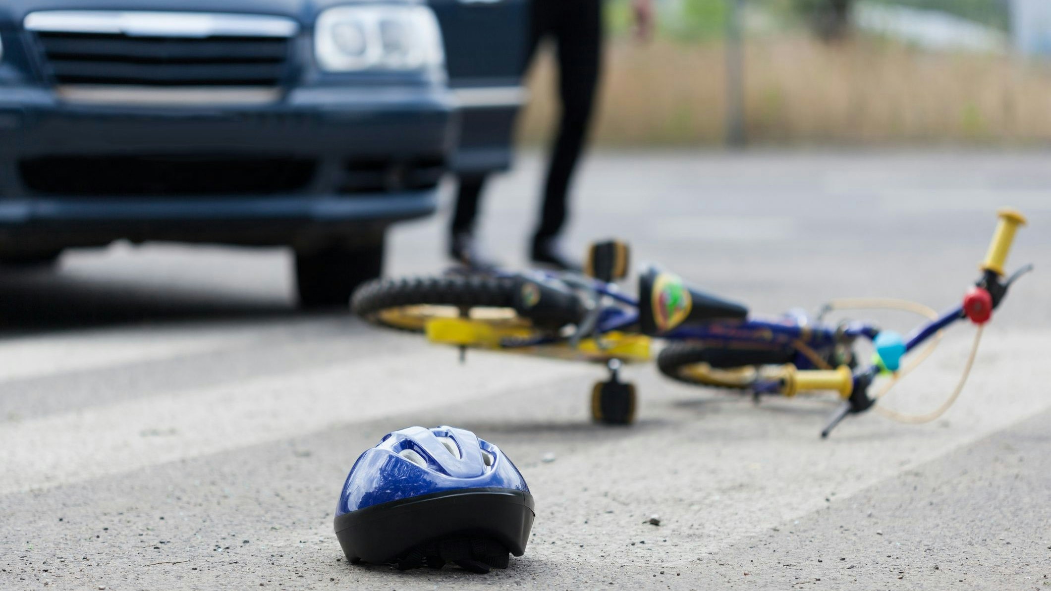 Horizontal view of accident on pedestrian crossing